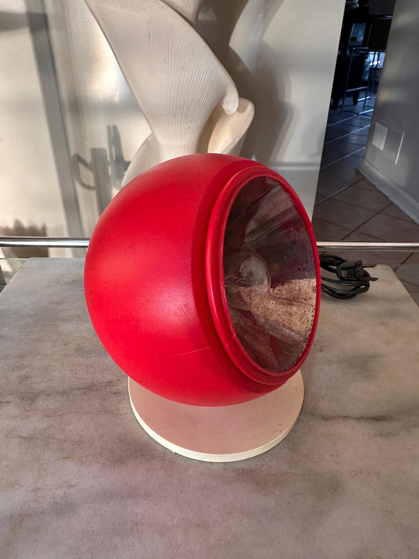 Vintage Disco Lite Red  Globe Strobe Lamp – Model 900 by Data Display Systems (1981)