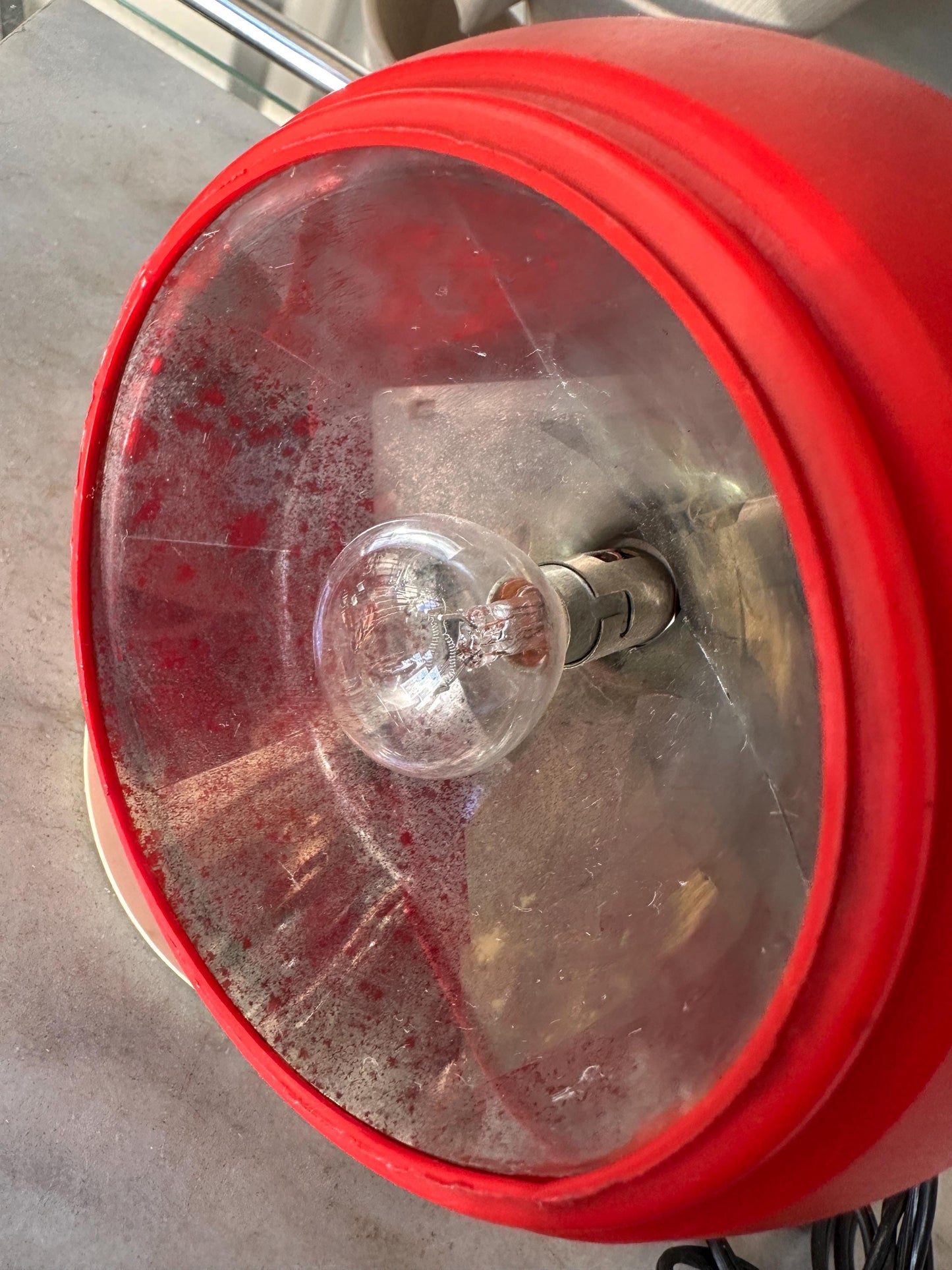 Vintage Disco Lite Red  Globe Strobe Lamp – Model 900 by Data Display Systems (1981)