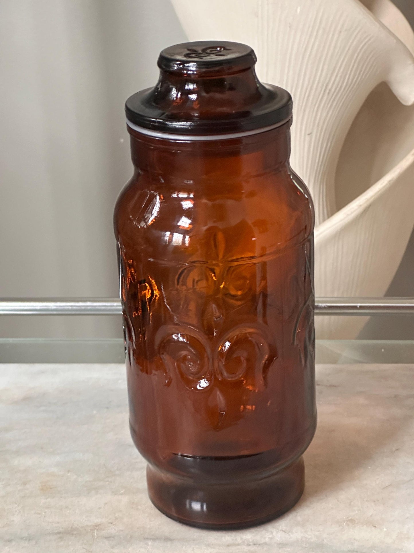 1970s Borden Cremora Amber Glass Canister: Fleur De Lis Apothecary Jar