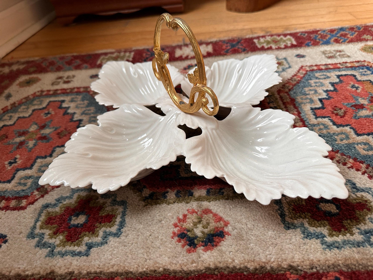 Vintage USA California Pottery Ivory 4-Leaf Ceramic Serving Tray No. 404 | Gold-Tone Metal Round Handle | Mid-Century Serving Dish | Retro E