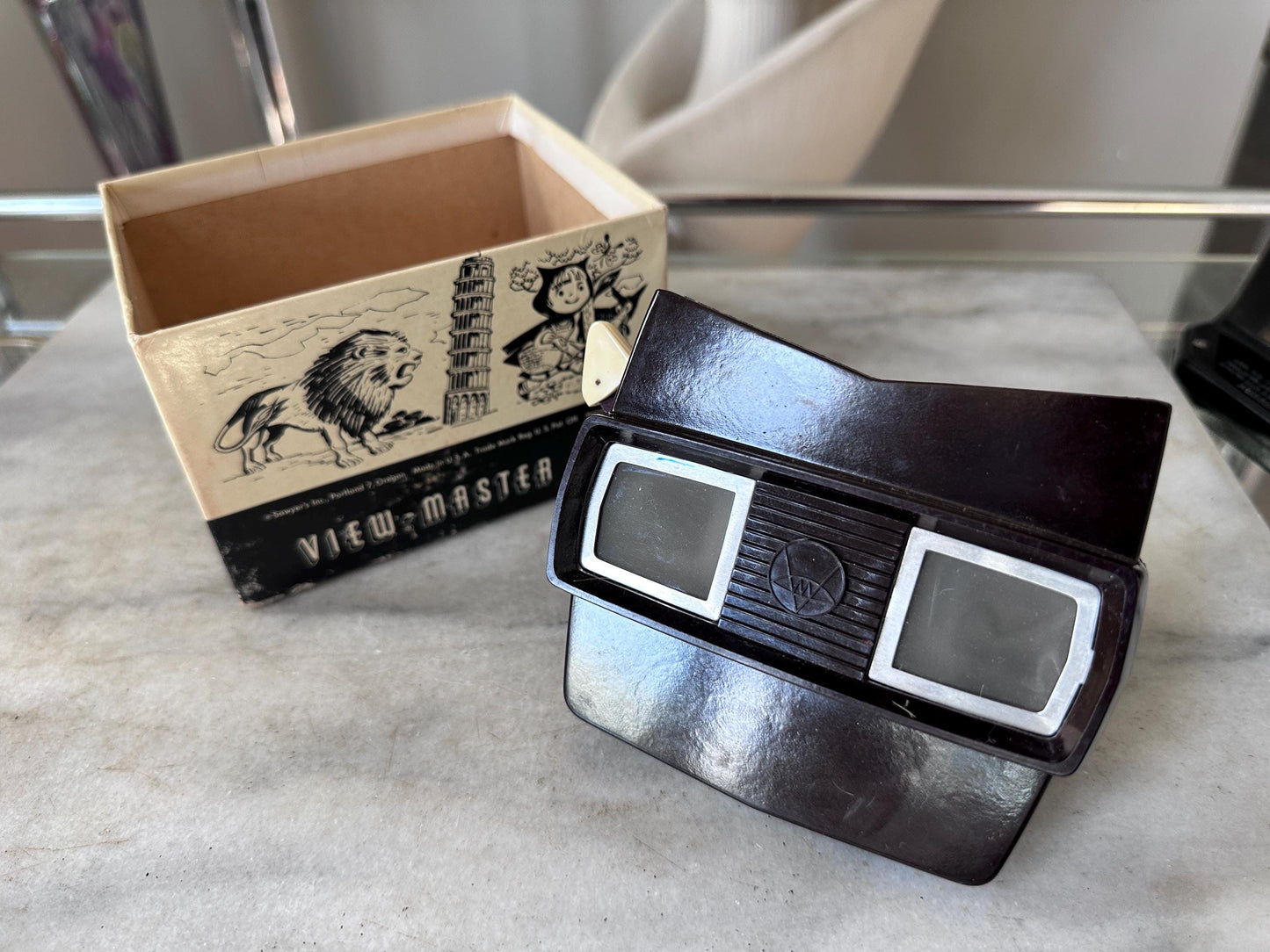Sawyer VIEW-MASTER Stereoscope | Brown Bakelite | Portland Oregon | Original Box