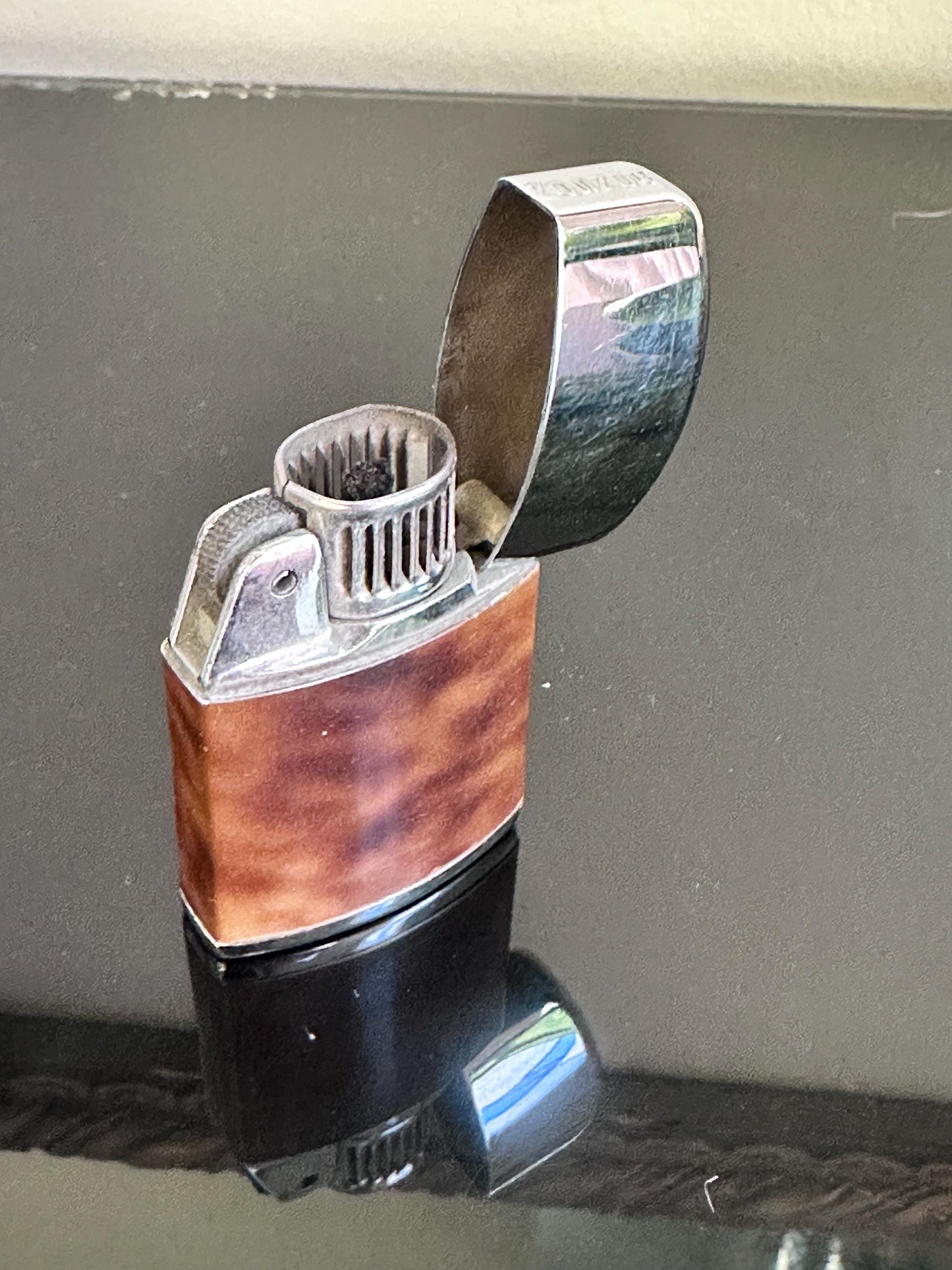 Vintage 1950s Ronson Windlite Lighter | Faux Wood & Chrome | Mid Century Windproof Outdoor Lighter | Retro Smoking Accessory Collectible