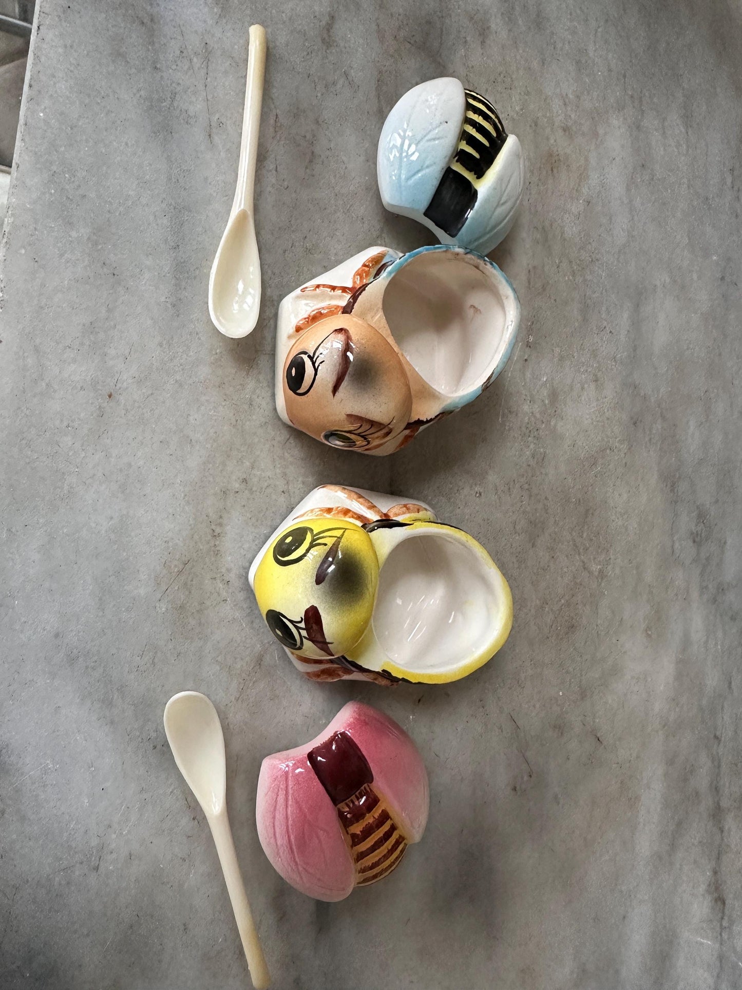 Vintage Anthropomorphic Bee Salt Cellars, Mid Century Ceramic Japan