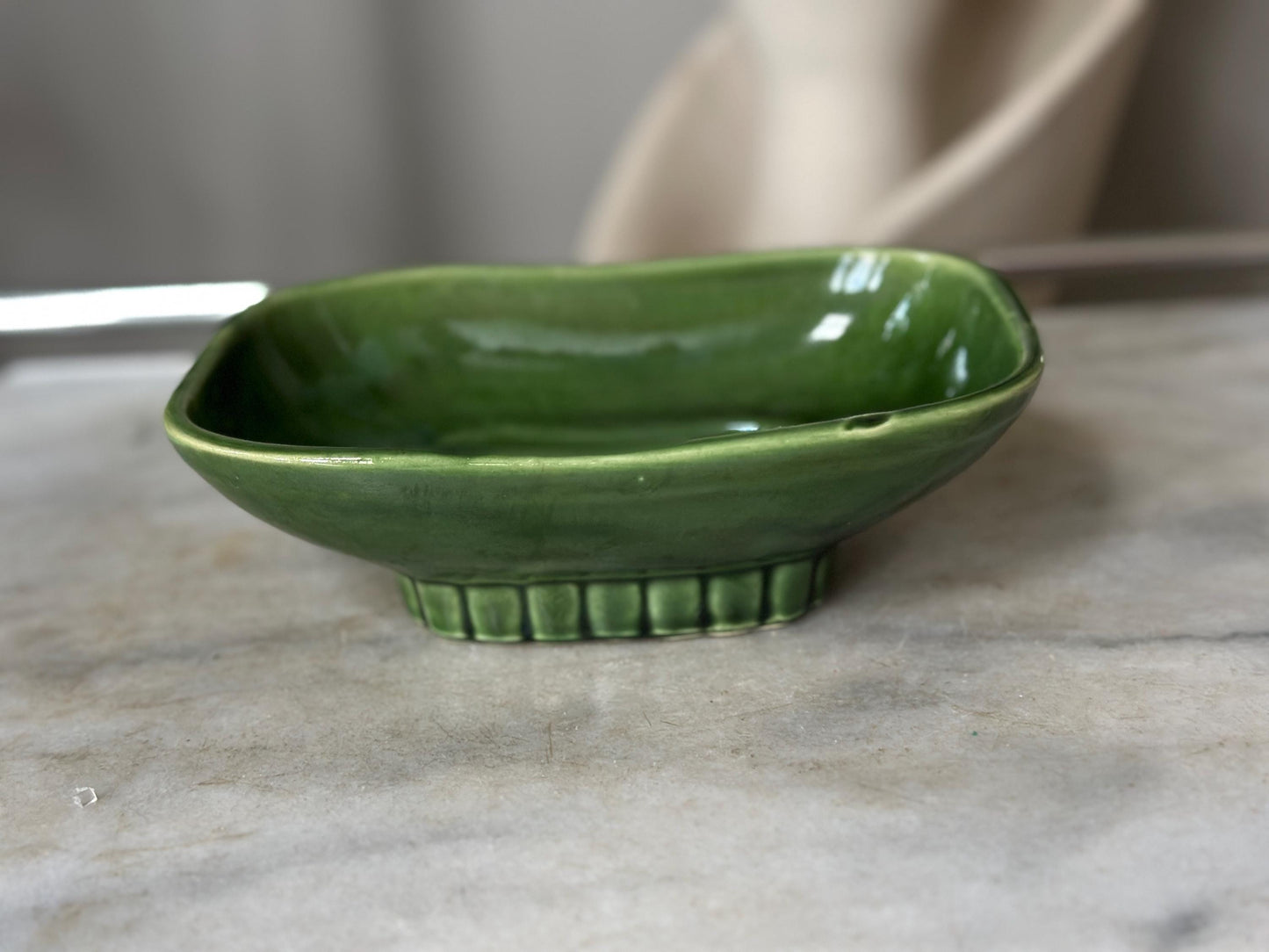 Vintage McCoy Green Drip Glaze Pedestal Planter Dish #1801 – Mid Century Ceramic USA Pottery