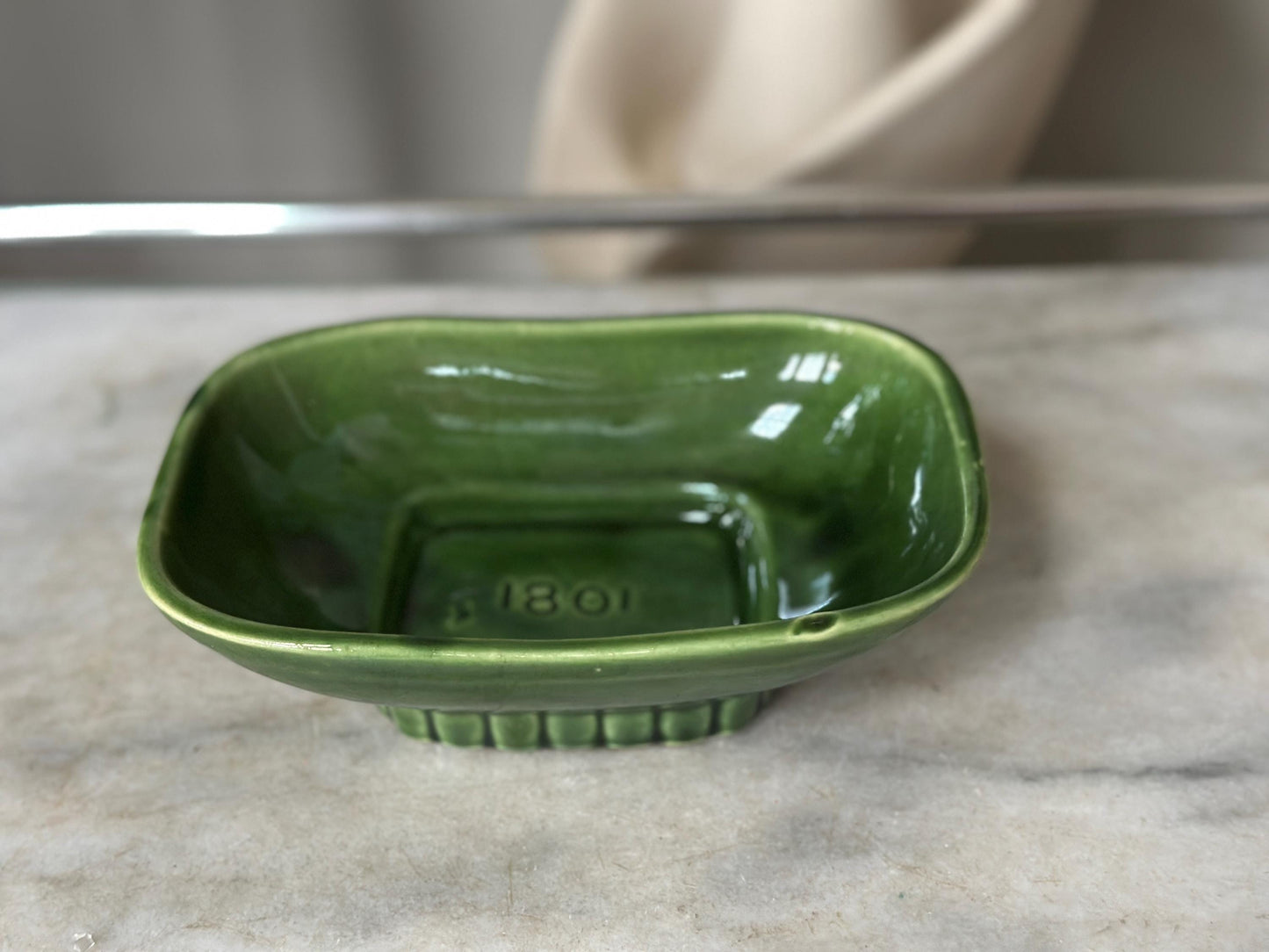 Vintage McCoy Green Drip Glaze Pedestal Planter Dish #1801 – Mid Century Ceramic USA Pottery