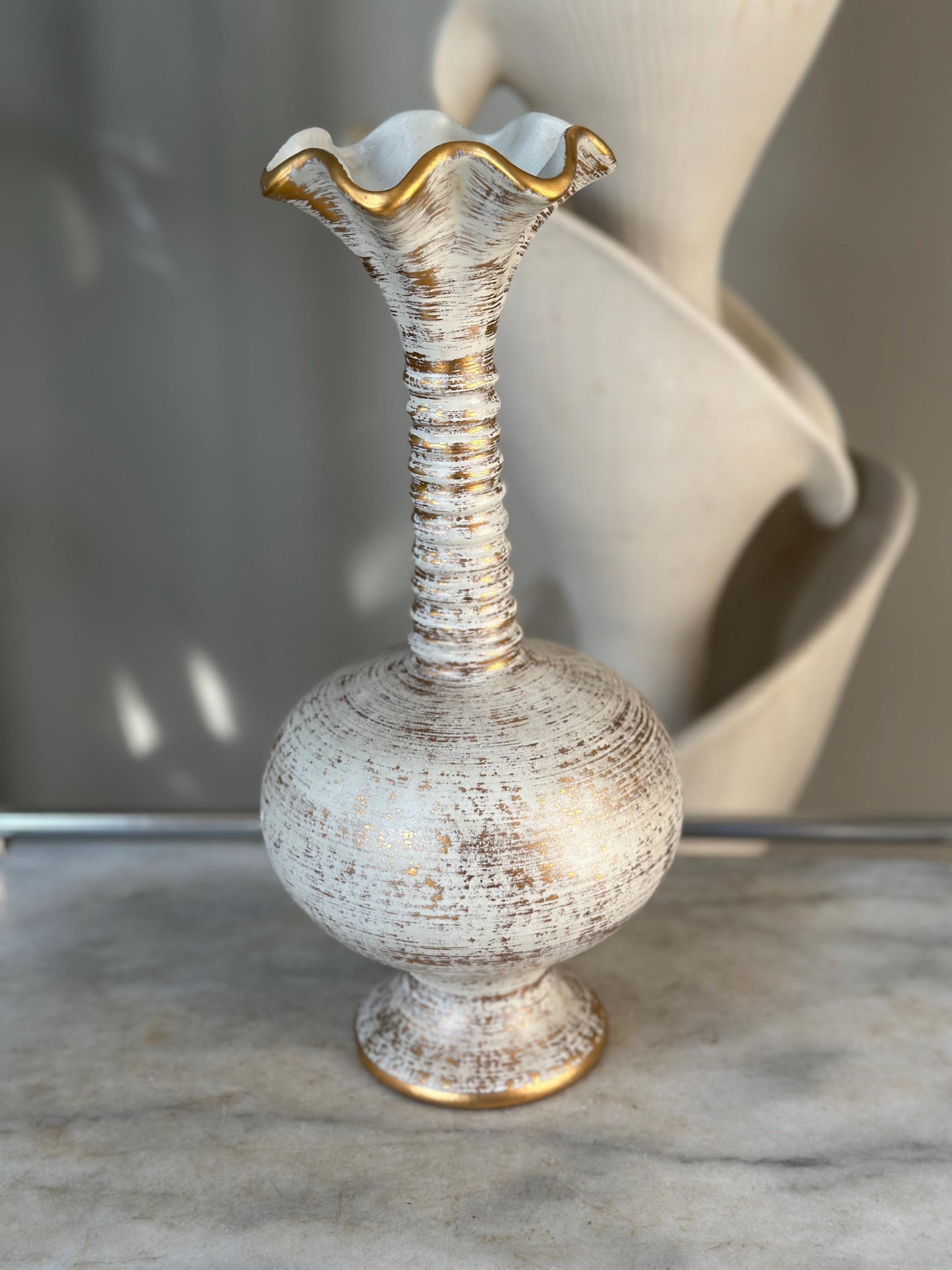 Vintage Haeger–Stangl Collaboration Vase #4043 | Ribbed Neck, Scalloped Rim | Mid-Century Pottery