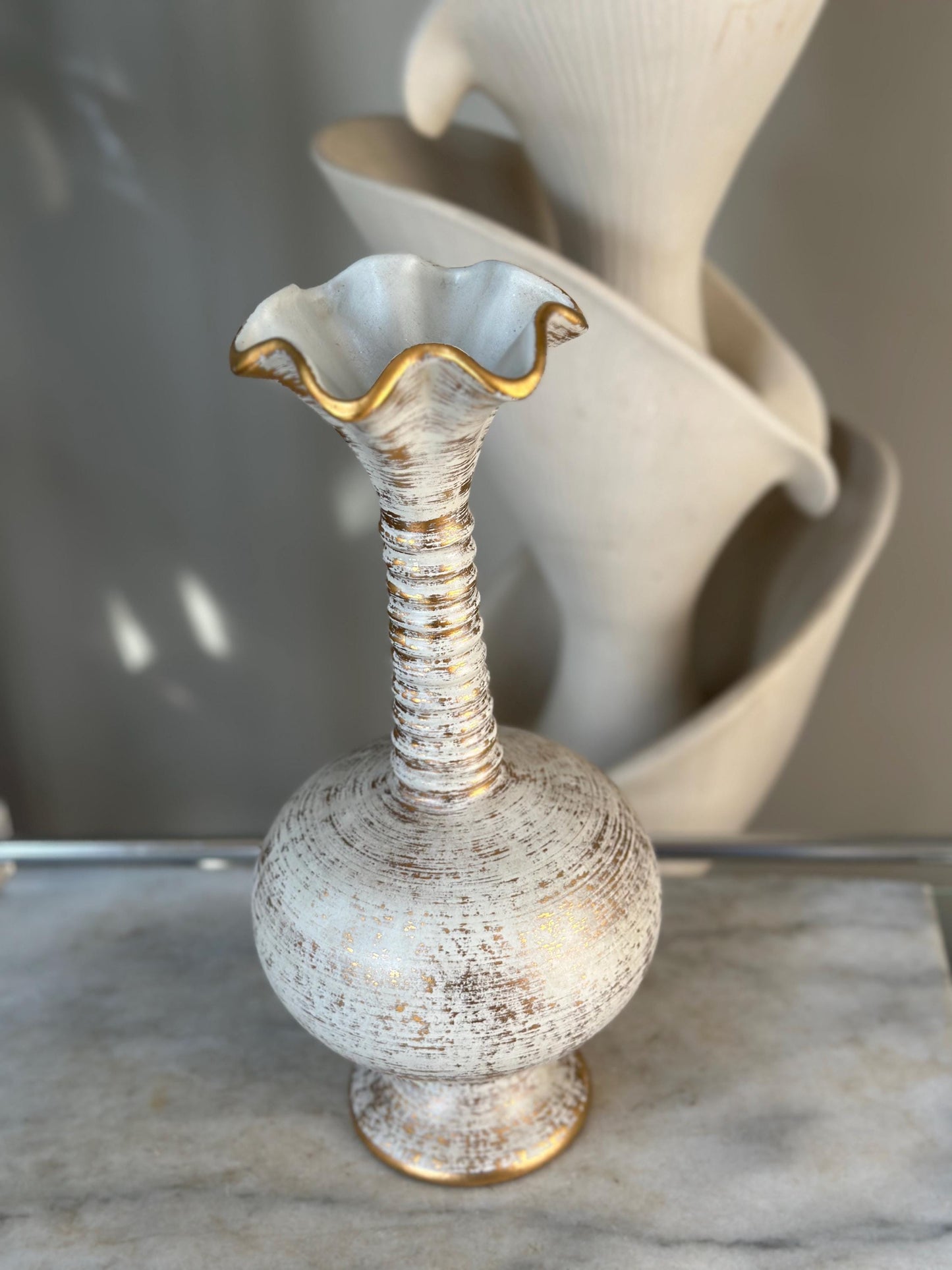 Vintage Haeger–Stangl Collaboration Vase #4043 | Ribbed Neck, Scalloped Rim | Mid-Century Pottery