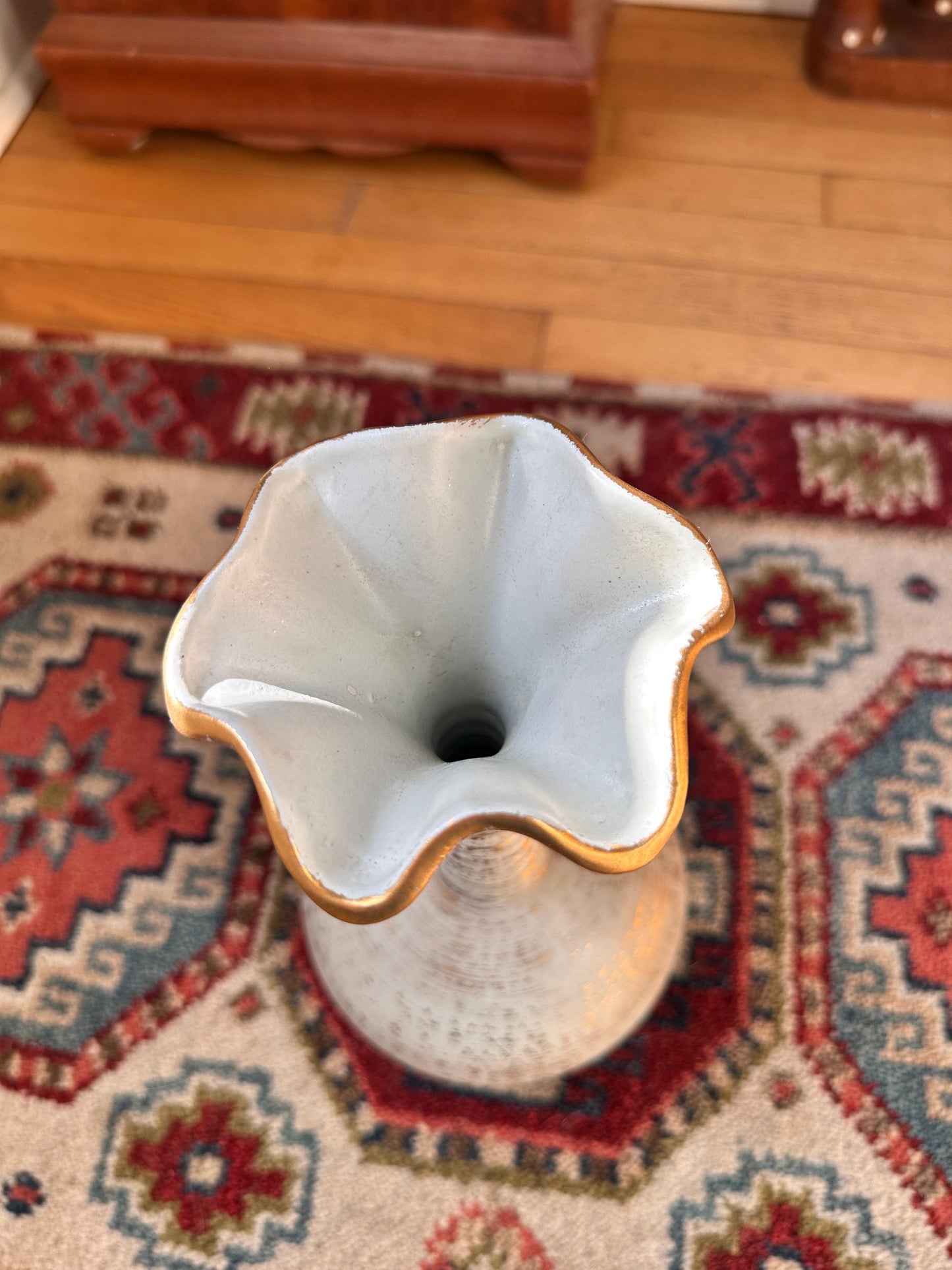 Vintage Haeger–Stangl Collaboration Vase #4043 | Ribbed Neck, Scalloped Rim | Mid-Century Pottery