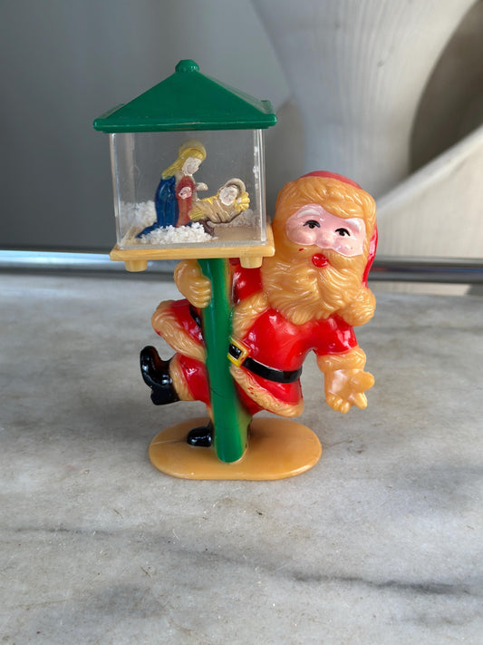 Vintage 1978 Brite Star Santa in Sleigh Holding onto a Light Pole Snowglobe