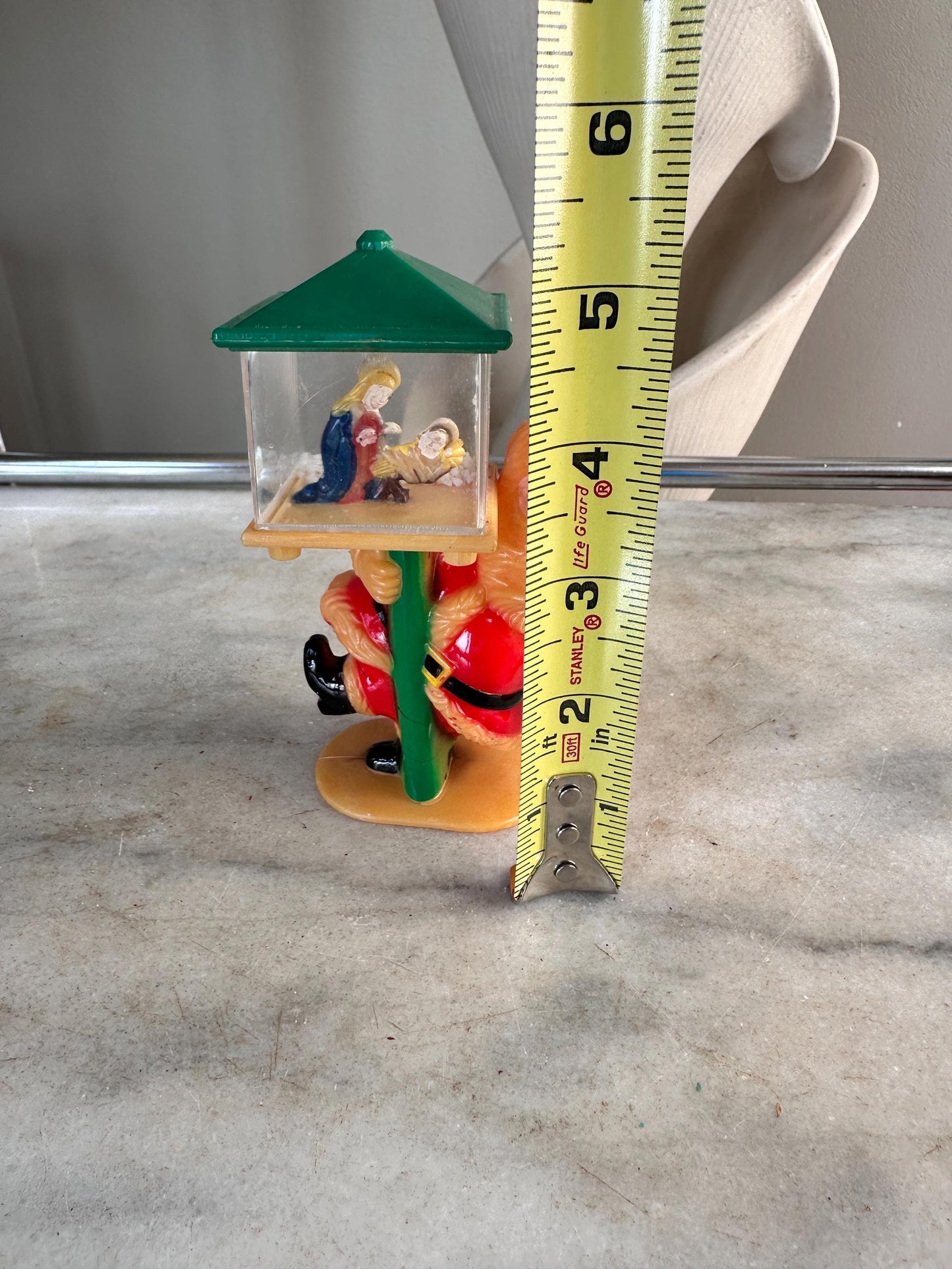 Vintage 1978 Brite Star Santa in Sleigh Holding onto a Light Pole Snowglobe