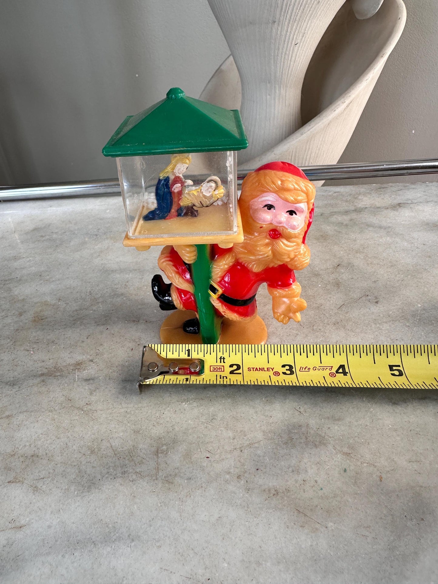 Vintage 1978 Brite Star Santa in Sleigh Holding onto a Light Pole Snowglobe