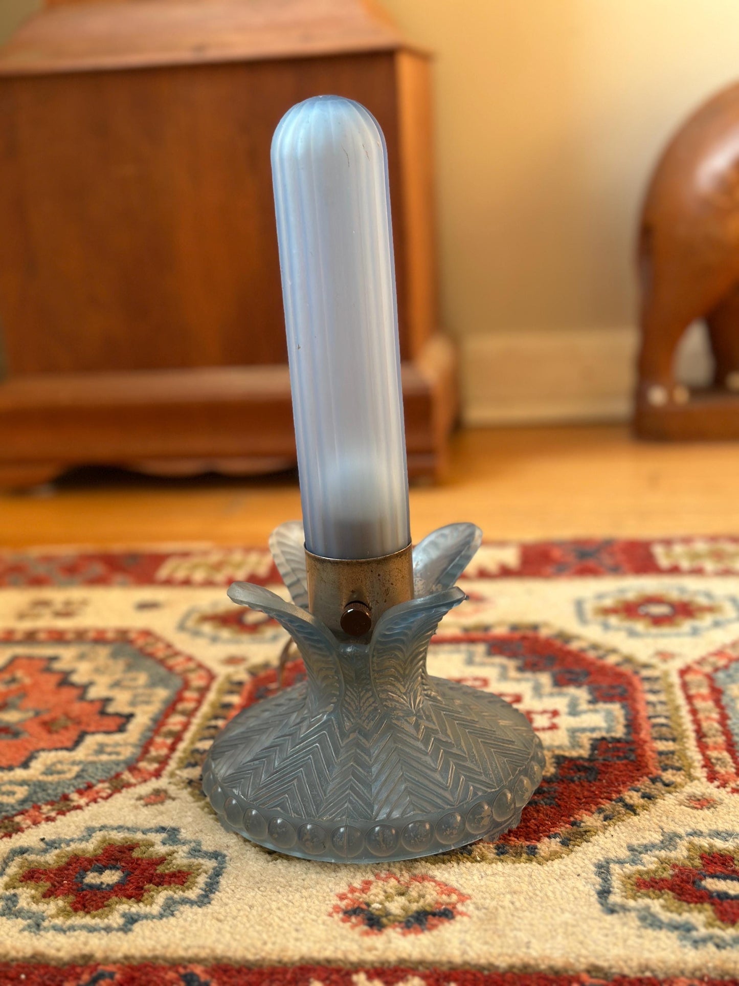 Vintage 1940s Skyscraper Bullet Boudoir Lamp – Blue Frosted Glass Art Deco Accent Light