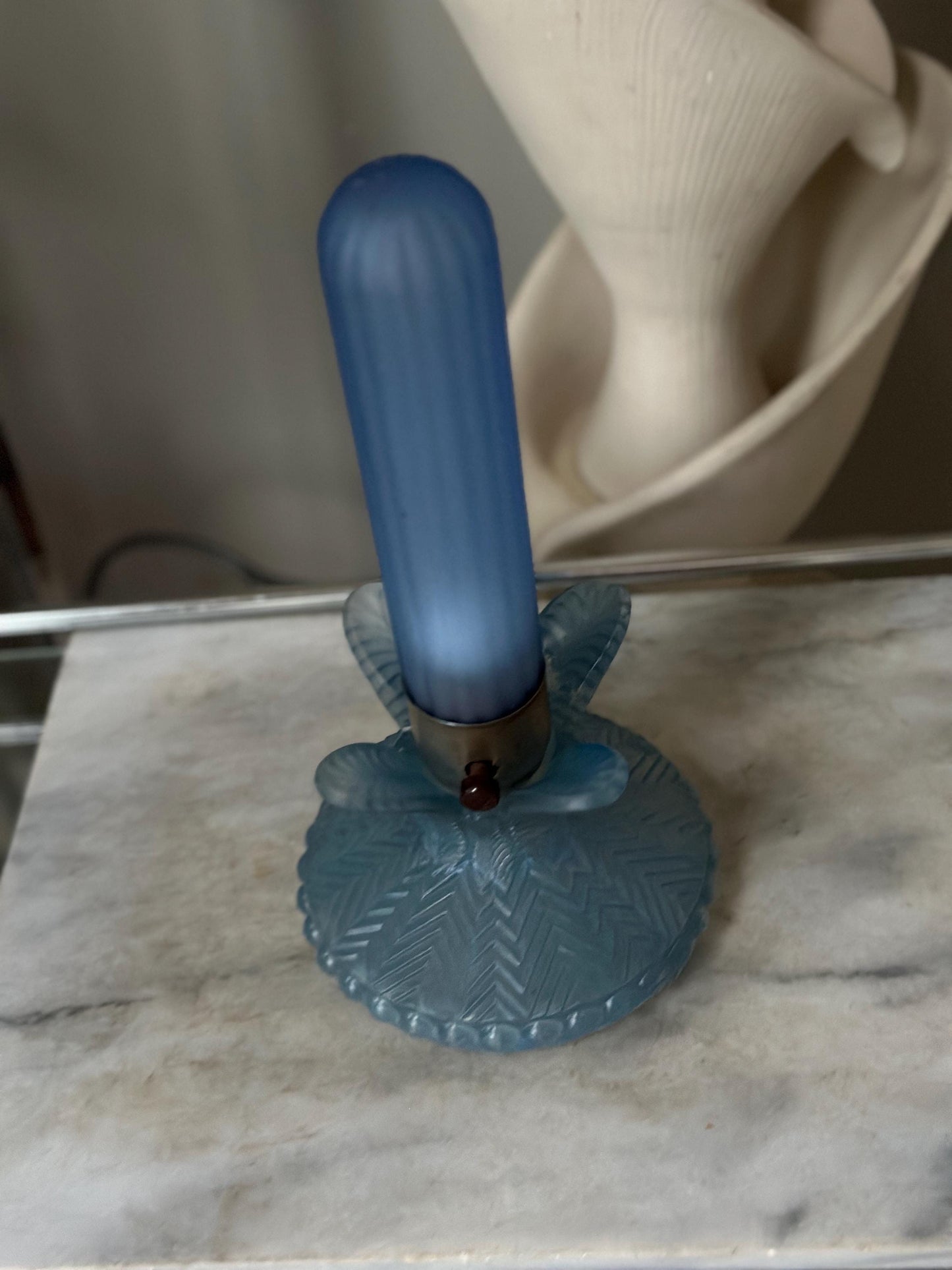 Vintage 1940s Skyscraper Bullet Boudoir Lamp – Blue Frosted Glass Art Deco Accent Light