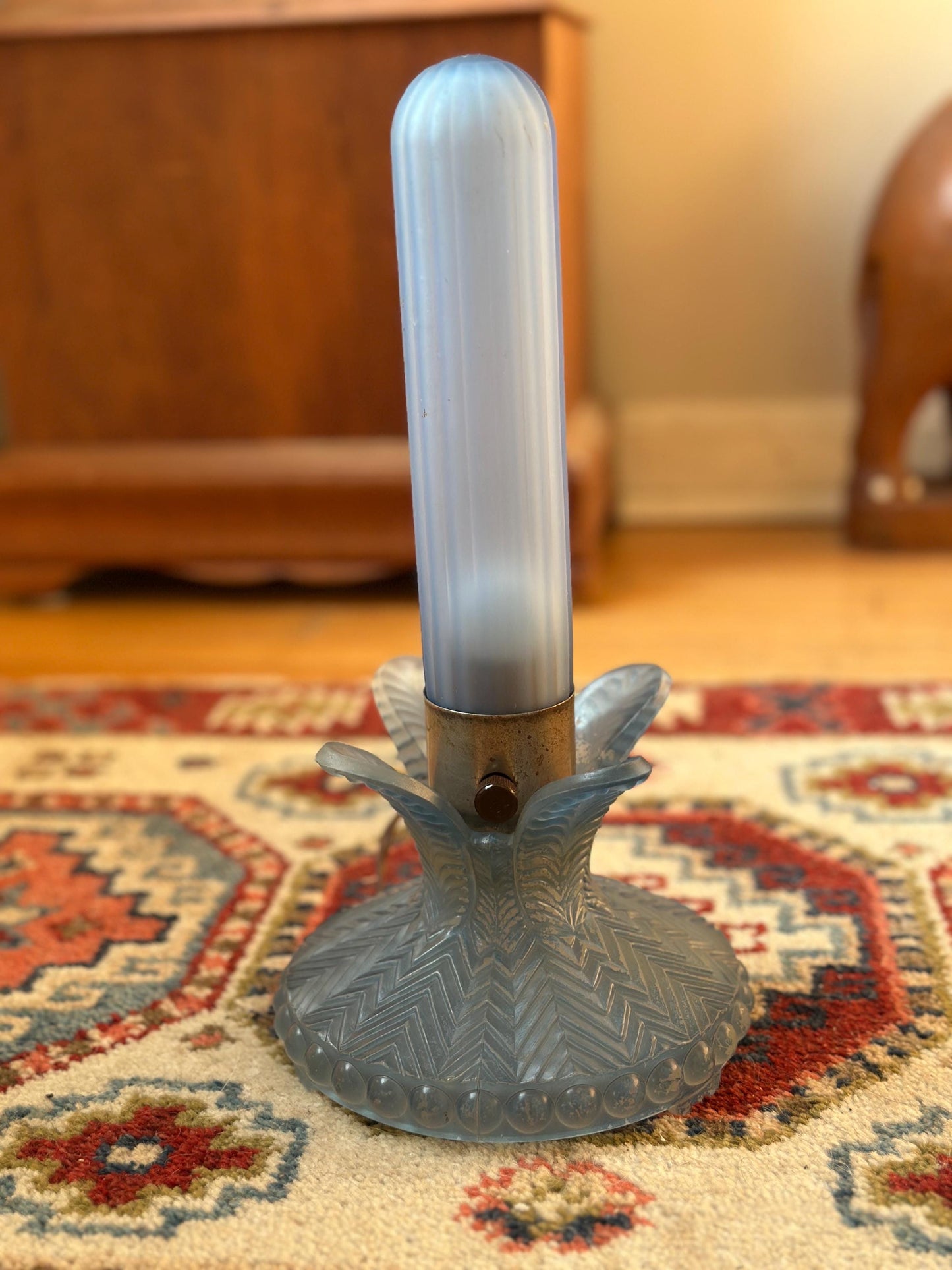 Vintage 1940s Skyscraper Bullet Boudoir Lamp – Blue Frosted Glass Art Deco Accent Light