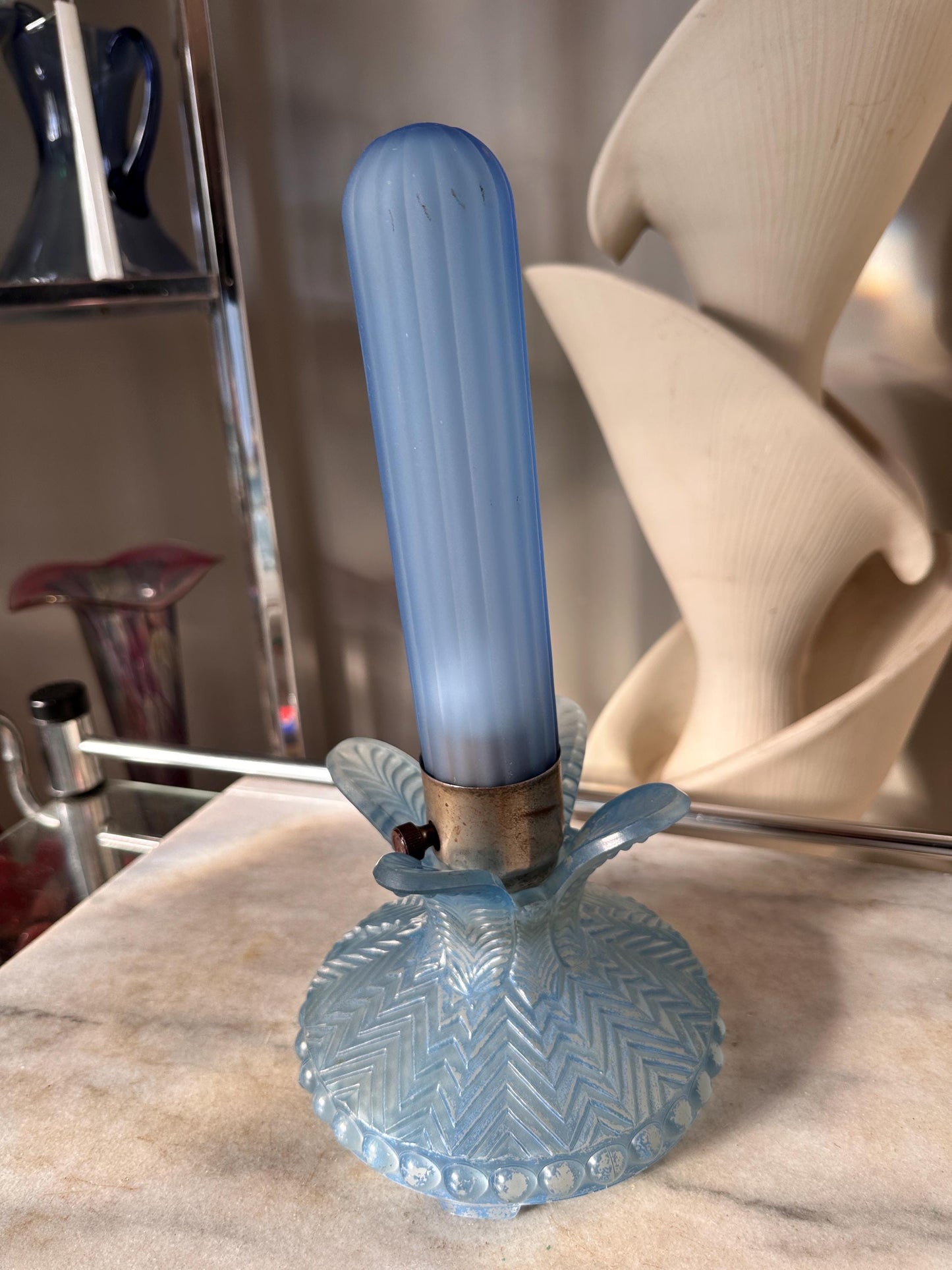 Vintage 1940s Skyscraper Bullet Boudoir Lamp – Blue Frosted Glass Art Deco Accent Light