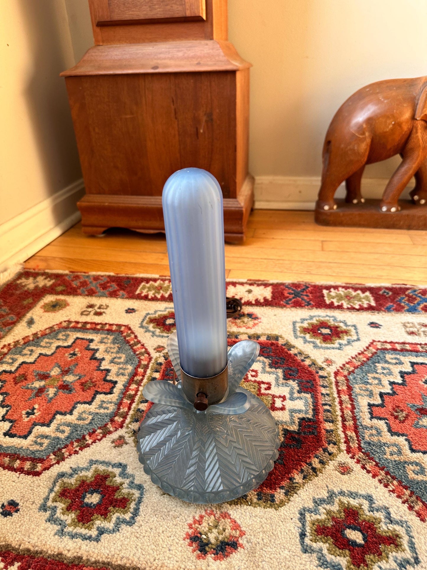 Vintage 1940s Skyscraper Bullet Boudoir Lamp – Blue Frosted Glass Art Deco Accent Light