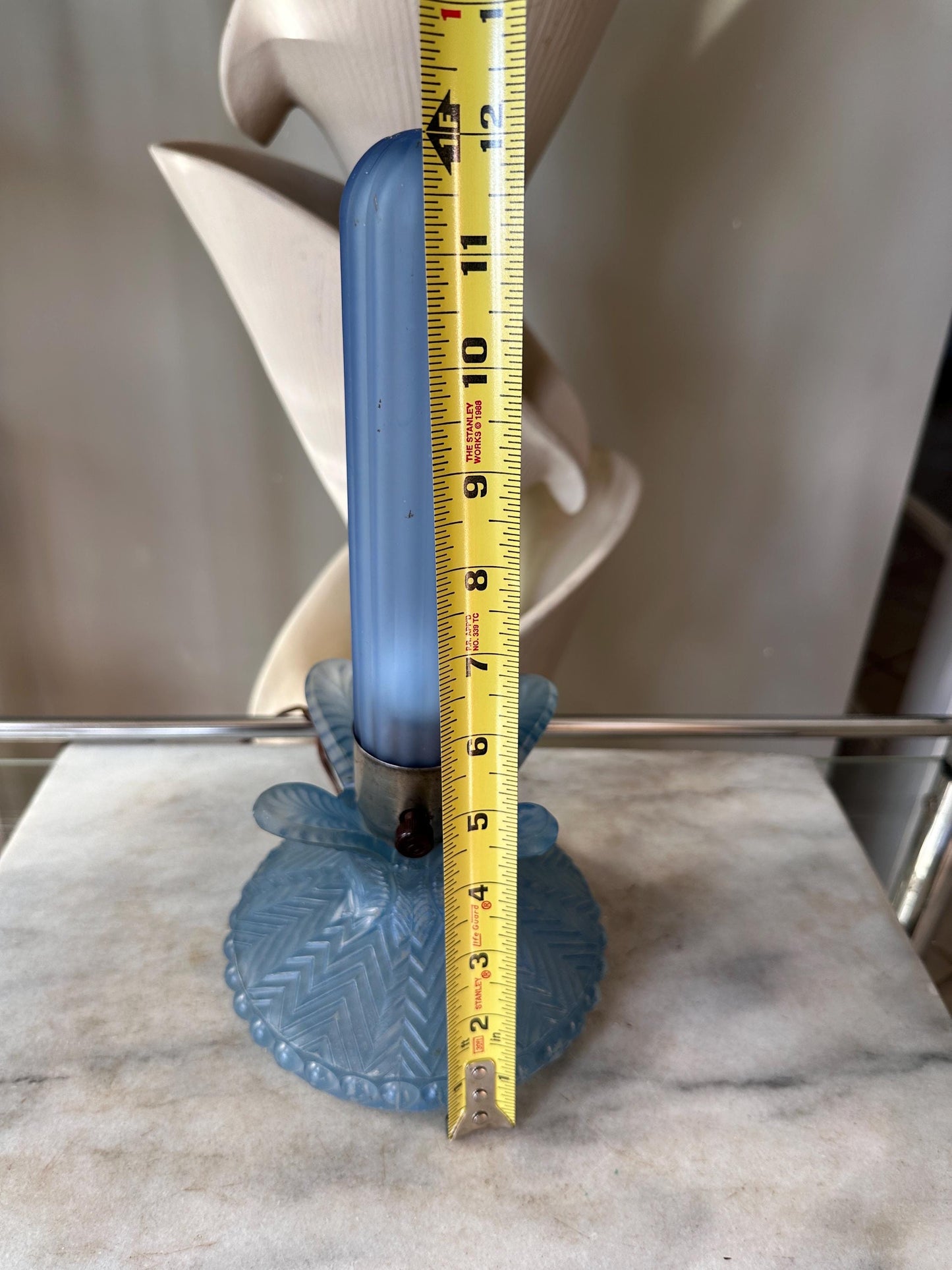 Vintage 1940s Skyscraper Bullet Boudoir Lamp – Blue Frosted Glass Art Deco Accent Light