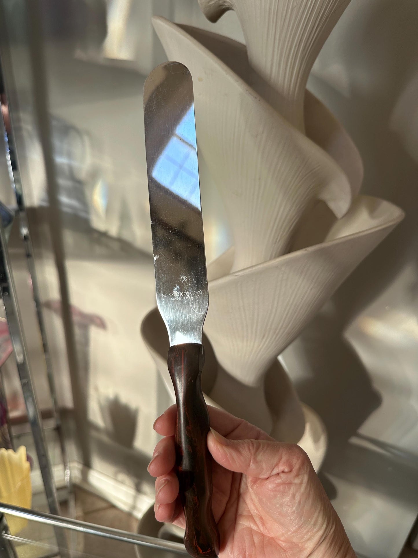 Vintage CUTCO 1028 Cake Knife | Made in USA | Classic Brown Woodgrain Handle | Stainless Steel Dessert & Serving Knife | Mid-Century Kitchen