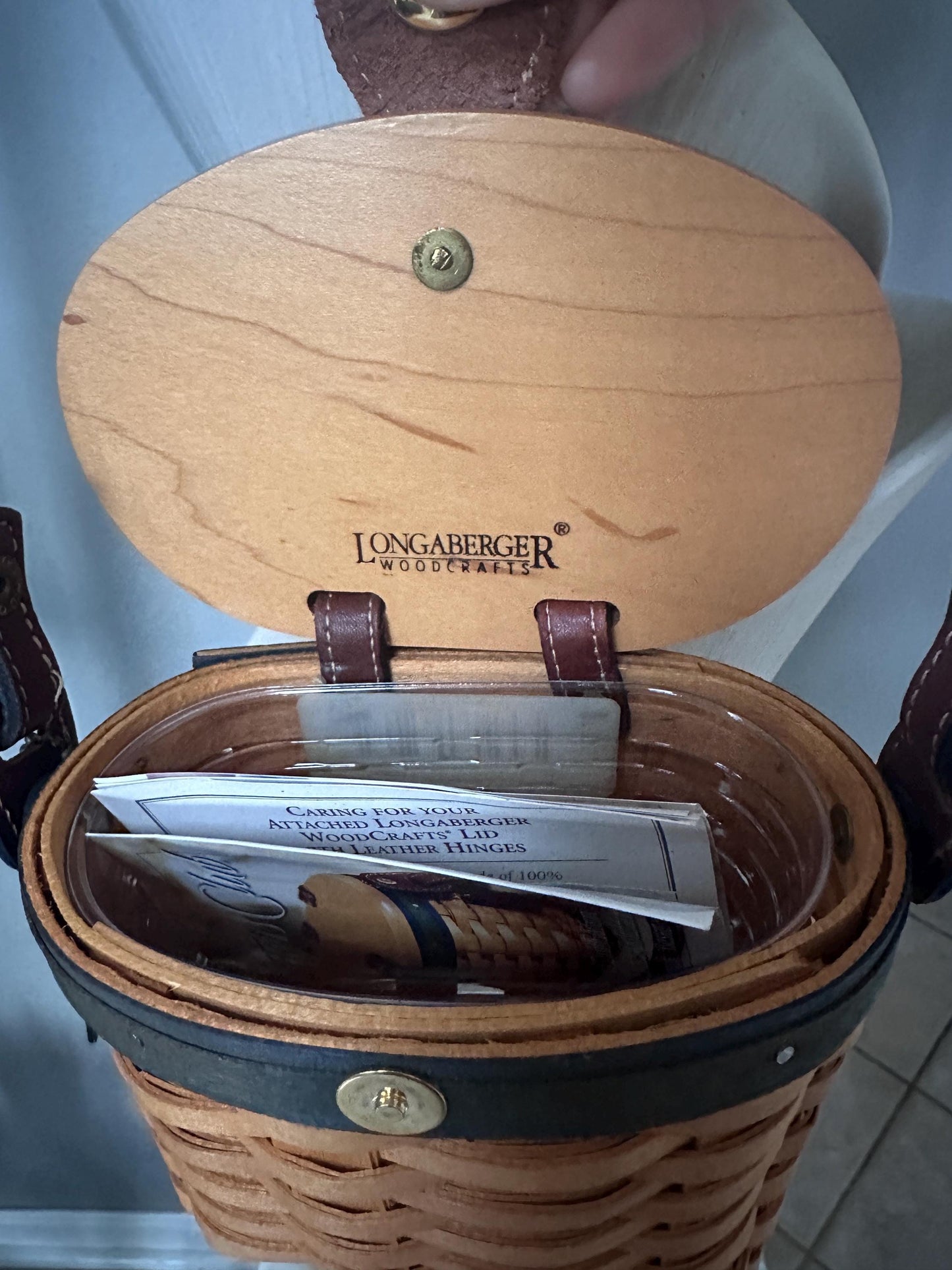 Longaberger 2000 Collectors Club Small Saddlebrook Basket Purse | Signed + Dated | Like New with Insert & Pamphlet | Long Strap Basket Purse