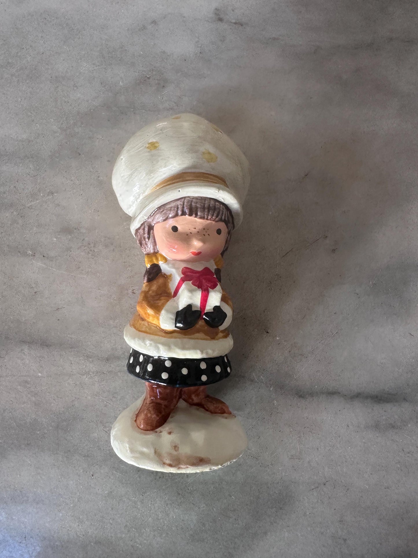 Vintage 1971 Holly Hobbie Winter Figurine – American Greetings Ceramic Collectible