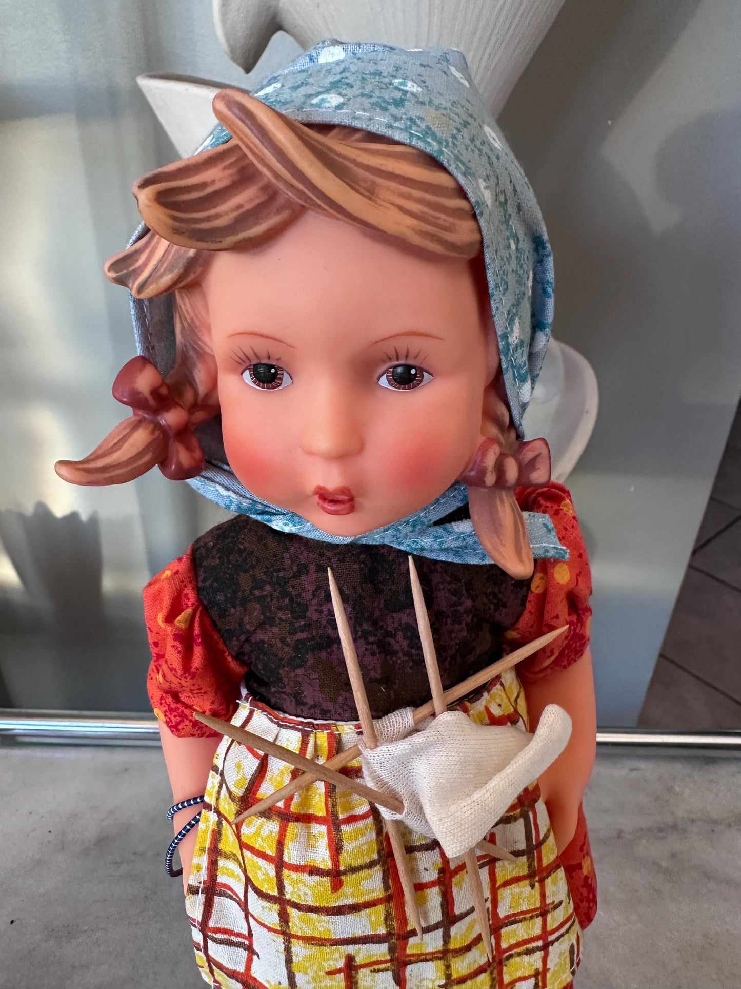 Vintage Goebel Hummel Doll Set – Liesl “Happy Pastime” & Felix the Chimney Sweep – 11” Vinyl Dolls – Germany – Original Packaging Included