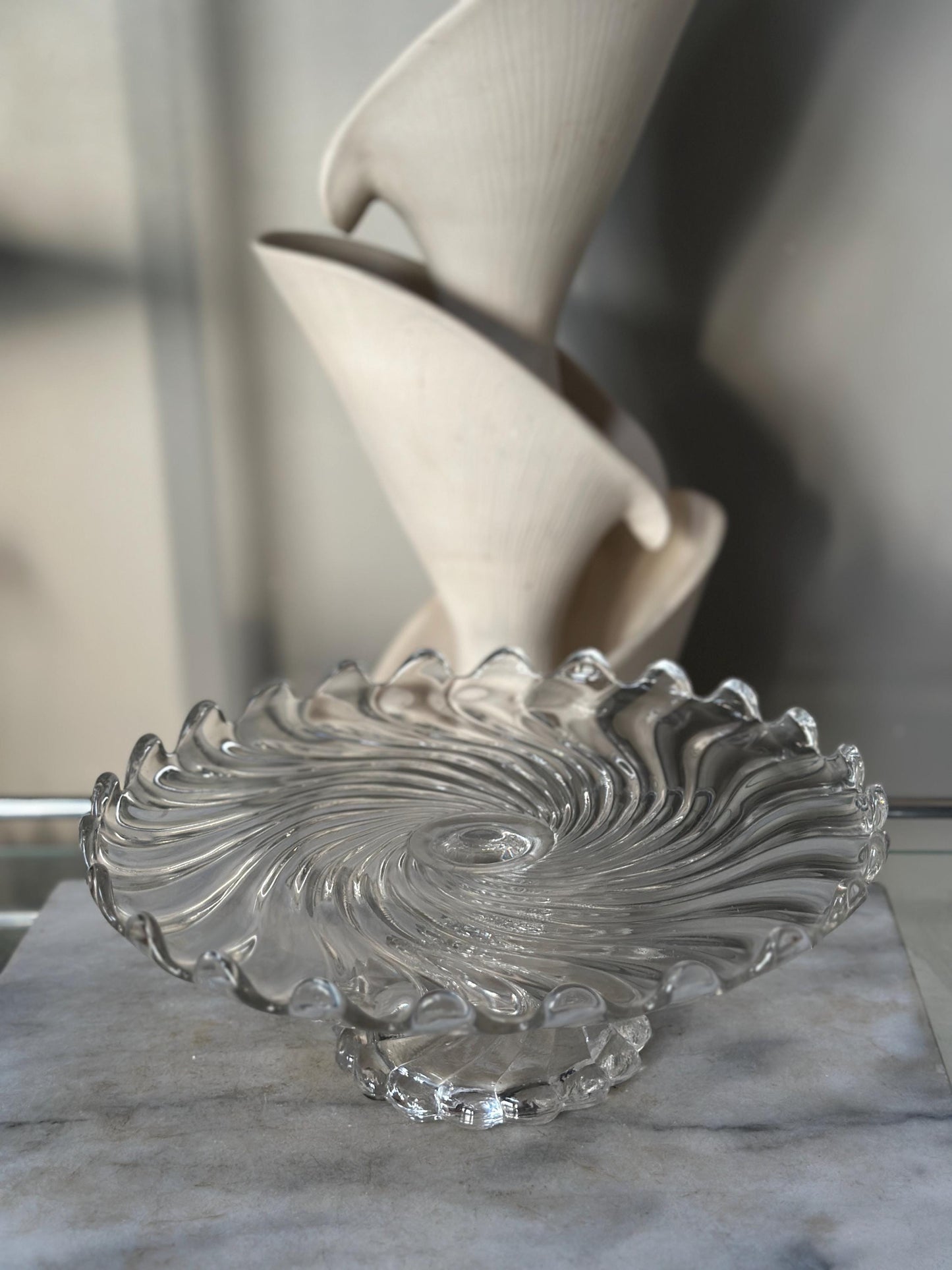 Vintage Fostoria Glass Colony Swirl Clear 12” Scalloped Pedestal Cake Stand / Cake Plate – Elegant Mid-Century Glassware