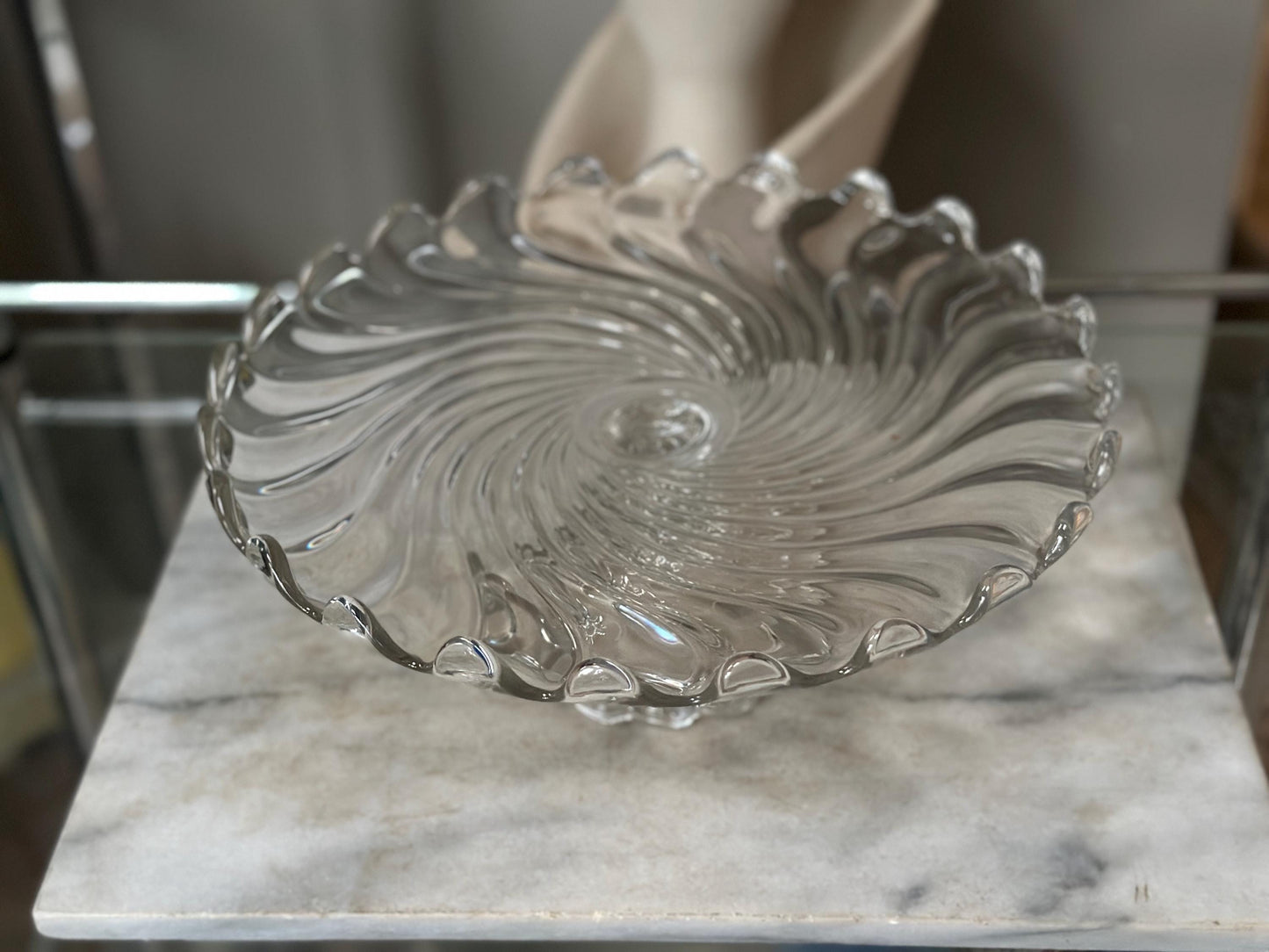 Vintage Fostoria Glass Colony Swirl Clear 12” Scalloped Pedestal Cake Stand / Cake Plate – Elegant Mid-Century Glassware