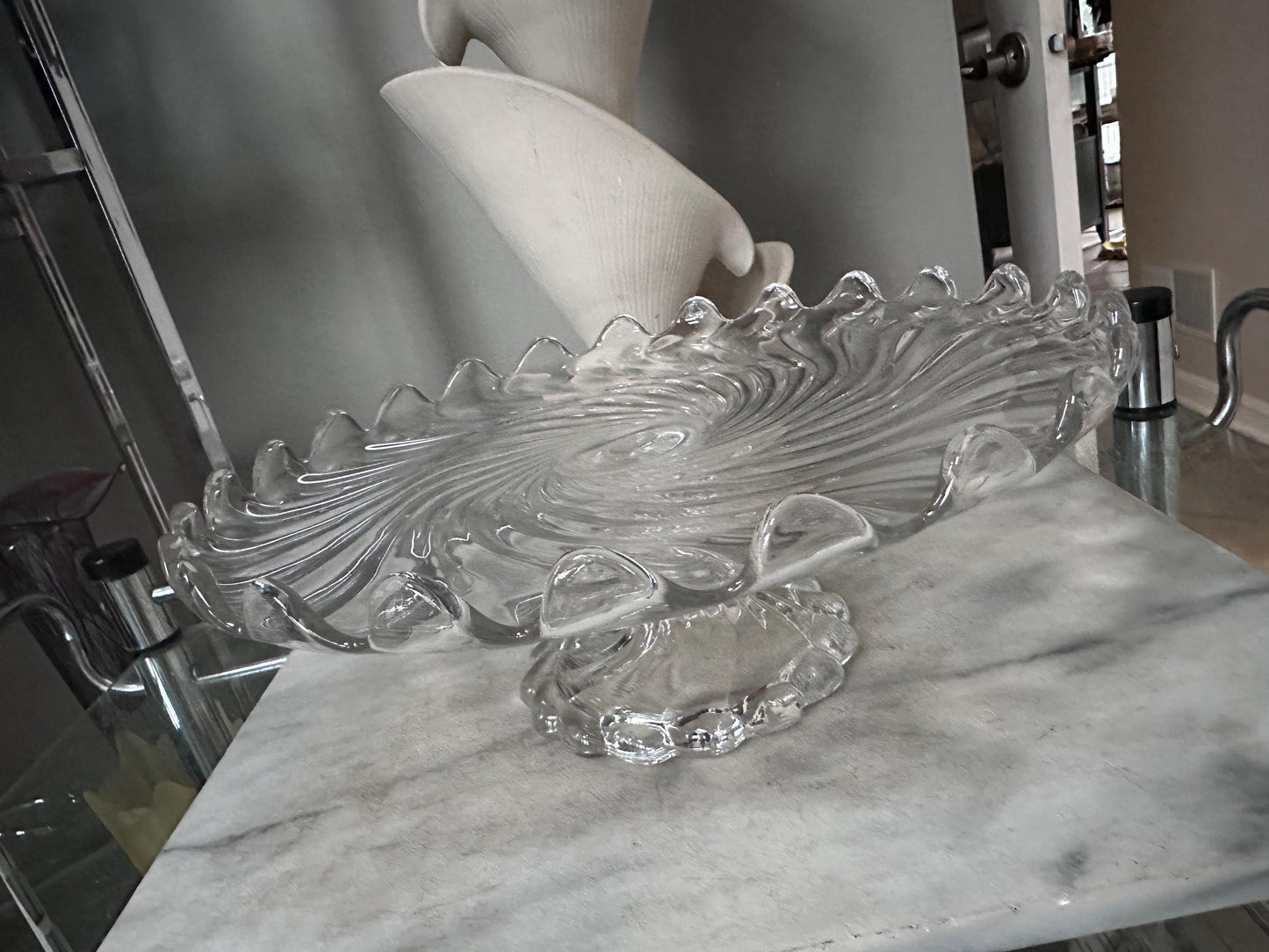 Vintage Fostoria Glass Colony Swirl Clear 12” Scalloped Pedestal Cake Stand / Cake Plate – Elegant Mid-Century Glassware