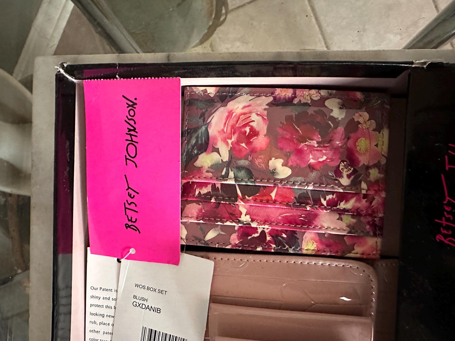 NWT Betsey Johnson Blush Patent Crossbody Bag w/Hearts & Cardholder Set MSRP-98 Dollars