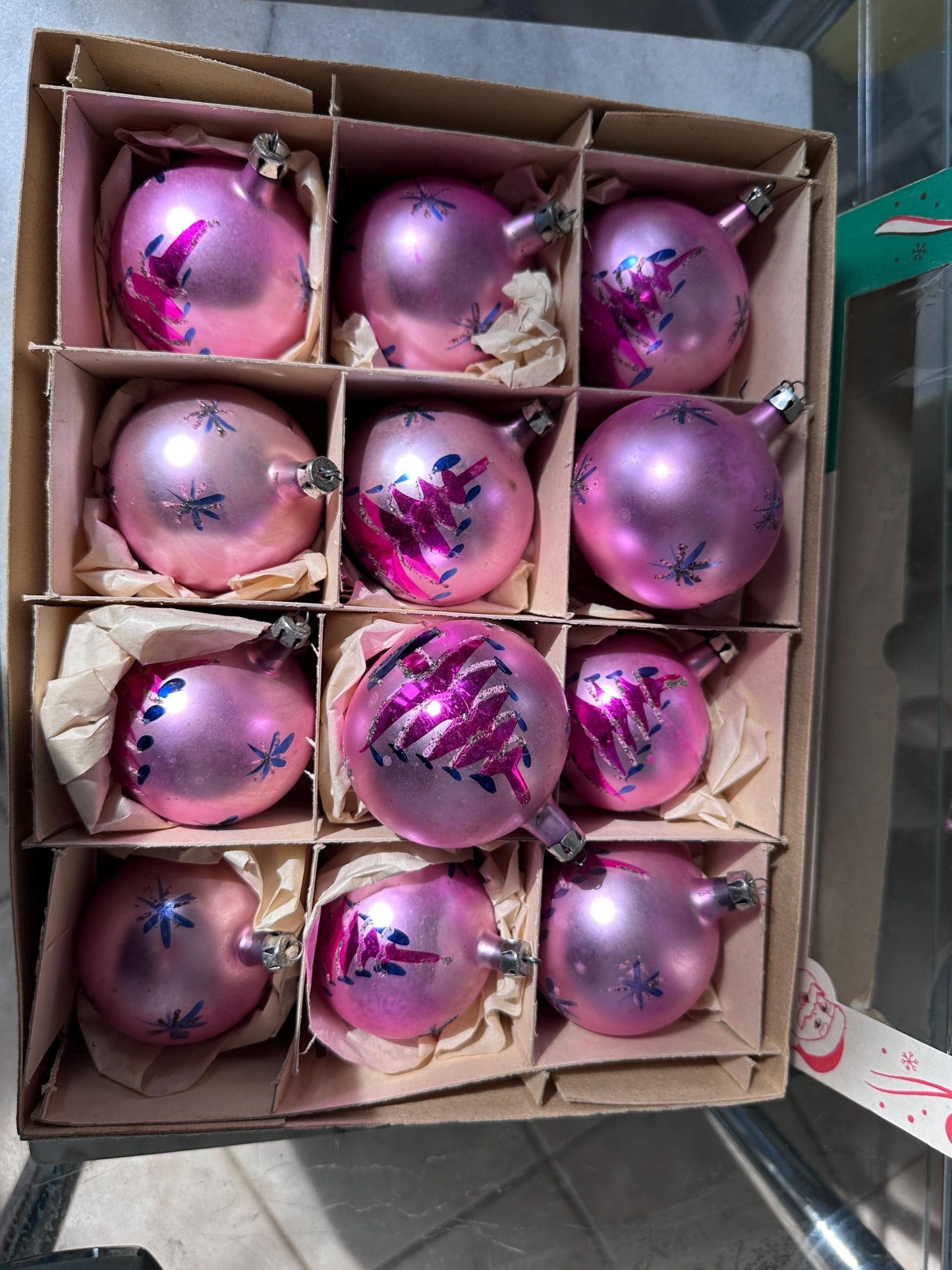 Vintage FANTASIA Pink Glass Christmas Ornaments – Set of 12 in Original Box | Poland | 1950s–1960s Atomic Starburst & Christmas Tree Design