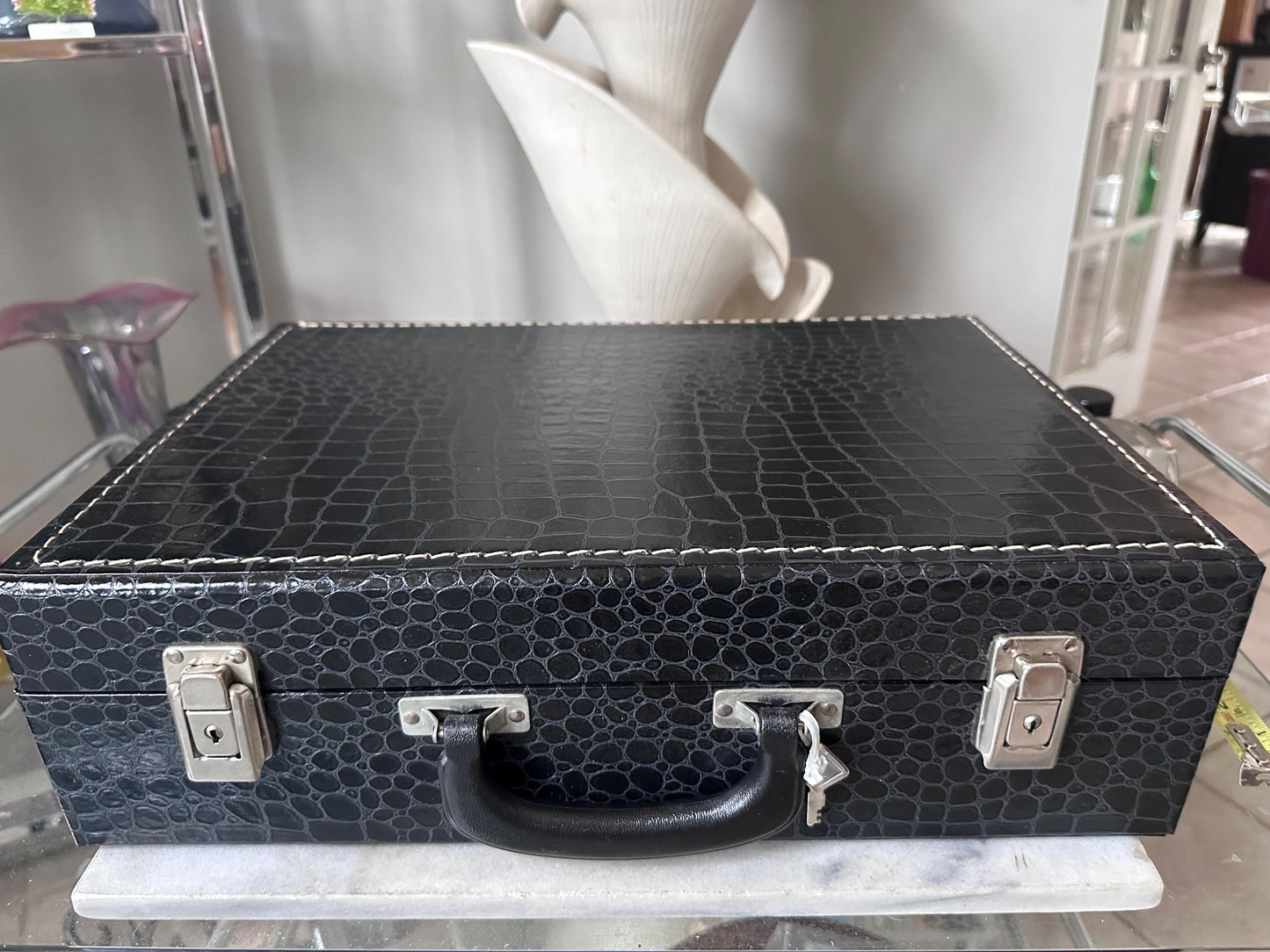 Vintage Mock Croc  8 Track Case | Faux Leather 30  8 Track Tape Carrying Case with 30 Tapes – 70s-80s, Cars, Blondie, Led Zeppelin and More