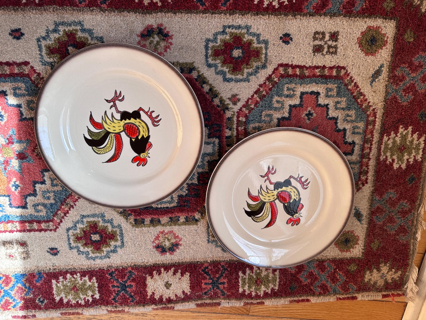 Set of 2 Vintage Metlox Red Rooster Dinner Plates – Farmhouse Kitchen MCM USA, 10”