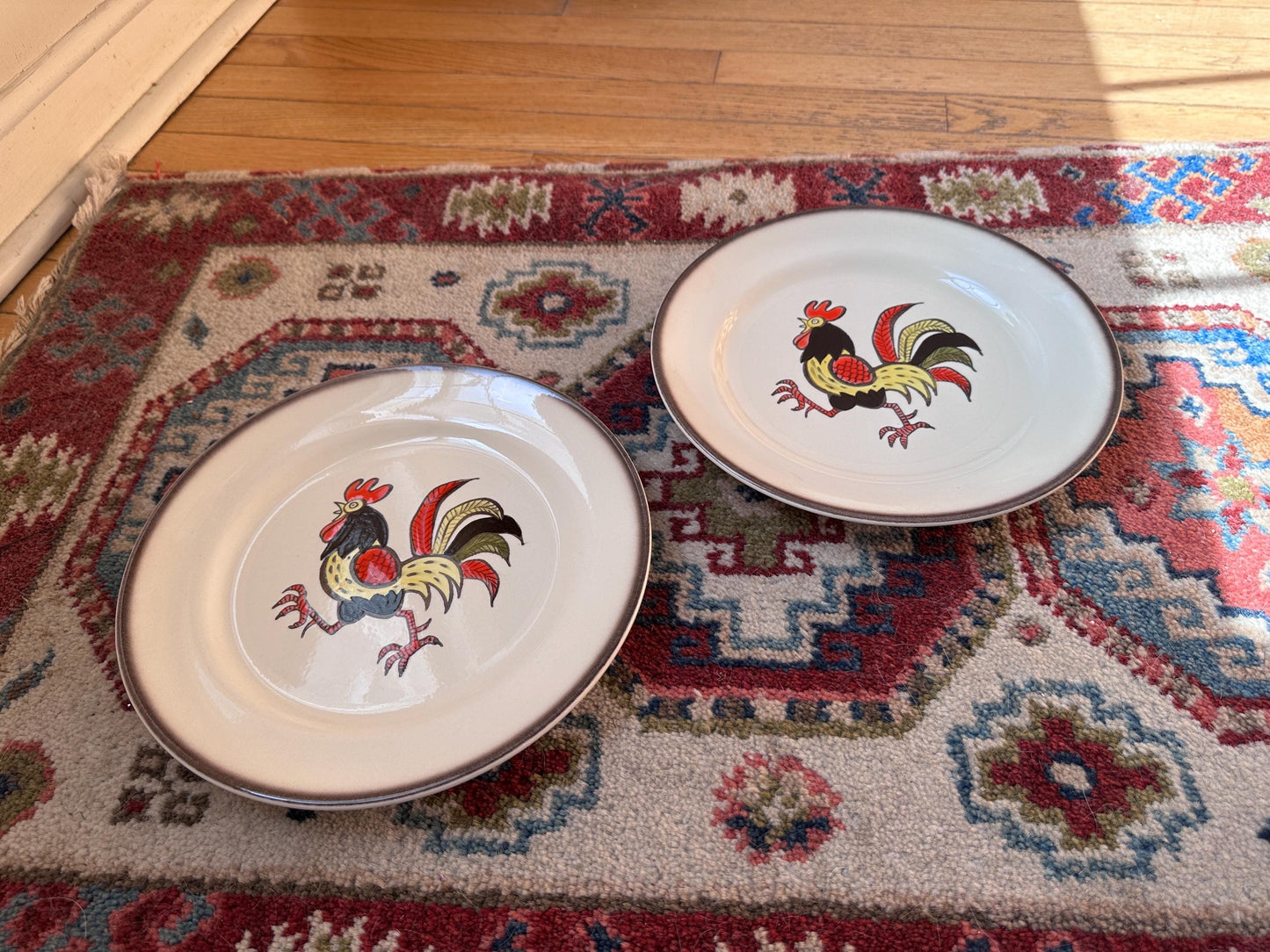 Set of 2 Vintage Metlox Red Rooster Dinner Plates – Farmhouse Kitchen MCM USA, 10”