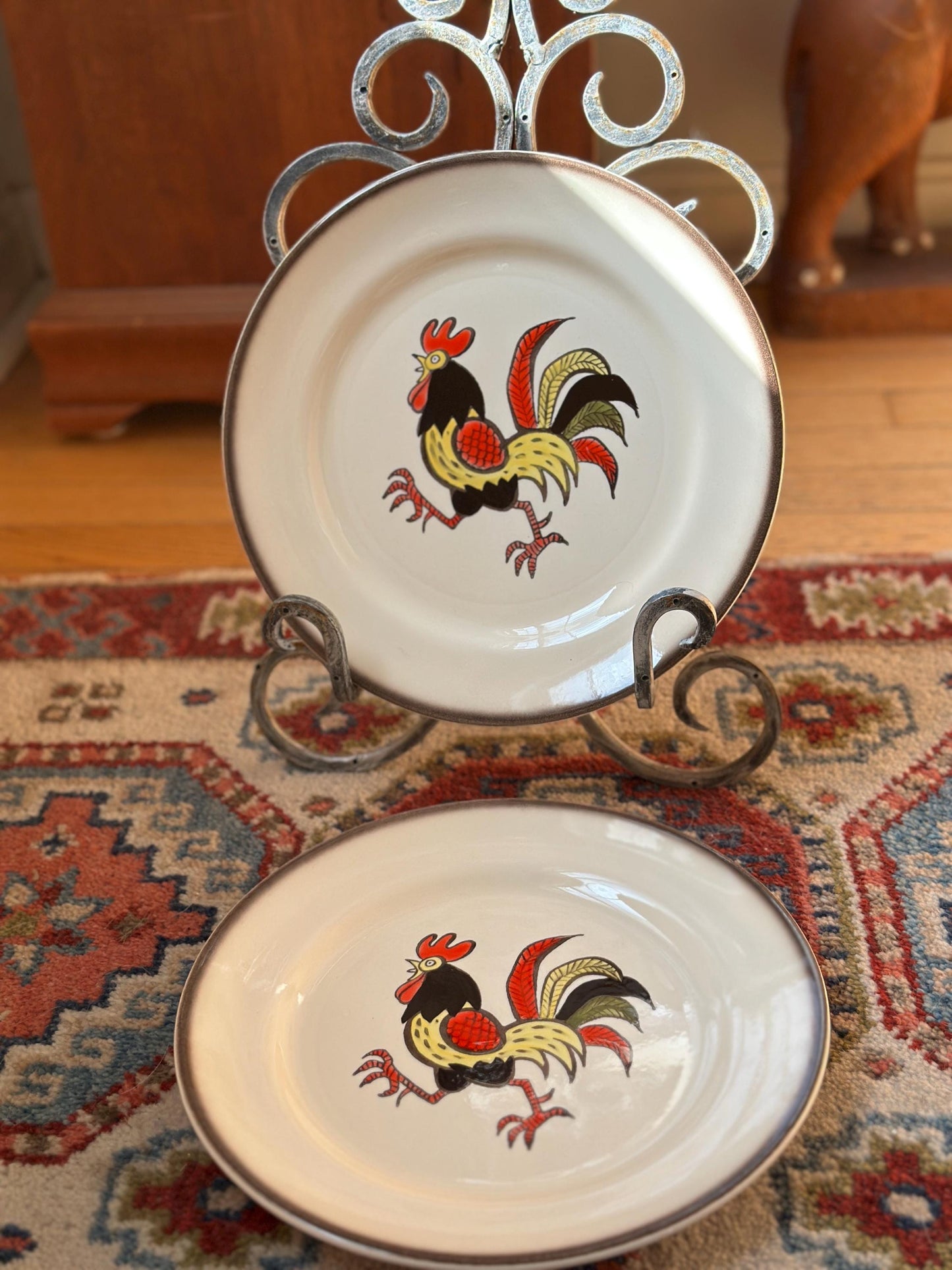 Set of 2 Vintage Metlox Red Rooster Dinner Plates – Farmhouse Kitchen MCM USA, 10”