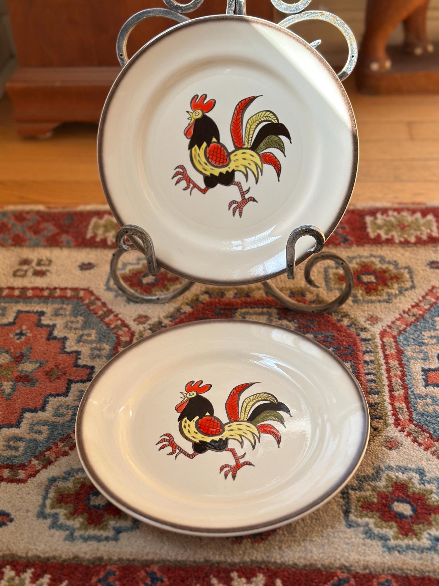 Set of 2 Vintage Metlox Red Rooster Dinner Plates – Farmhouse Kitchen MCM USA, 10”