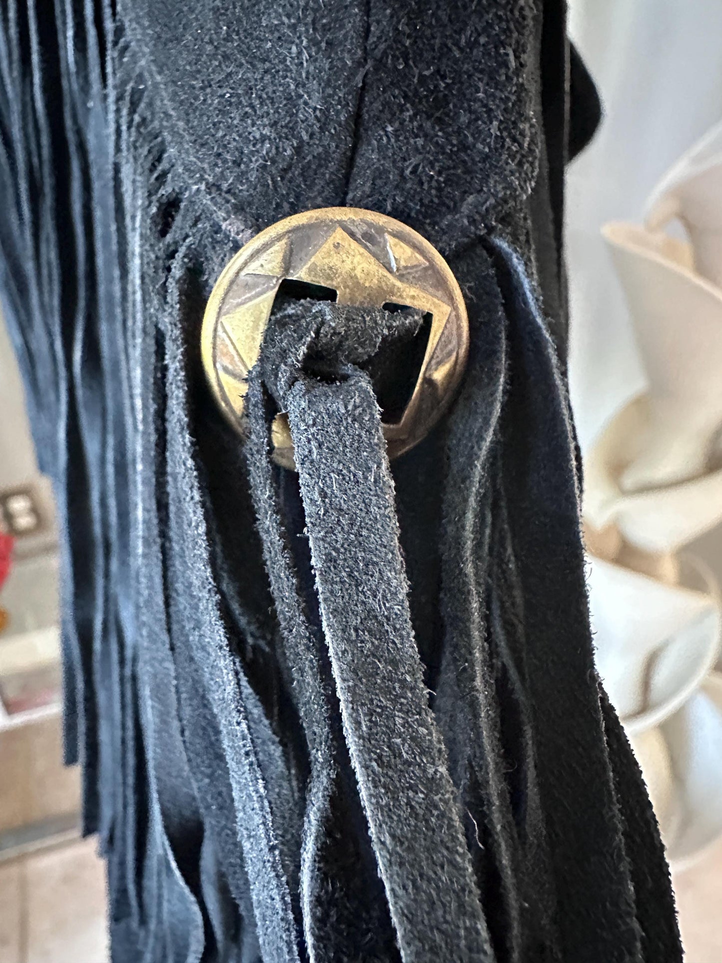 Vintage 1980s LEARSI Black Suede Fringe Jacket | Women’s Medium | Southwestern Western Leather Jacket | Metal Accents | Boho Festival Wear
