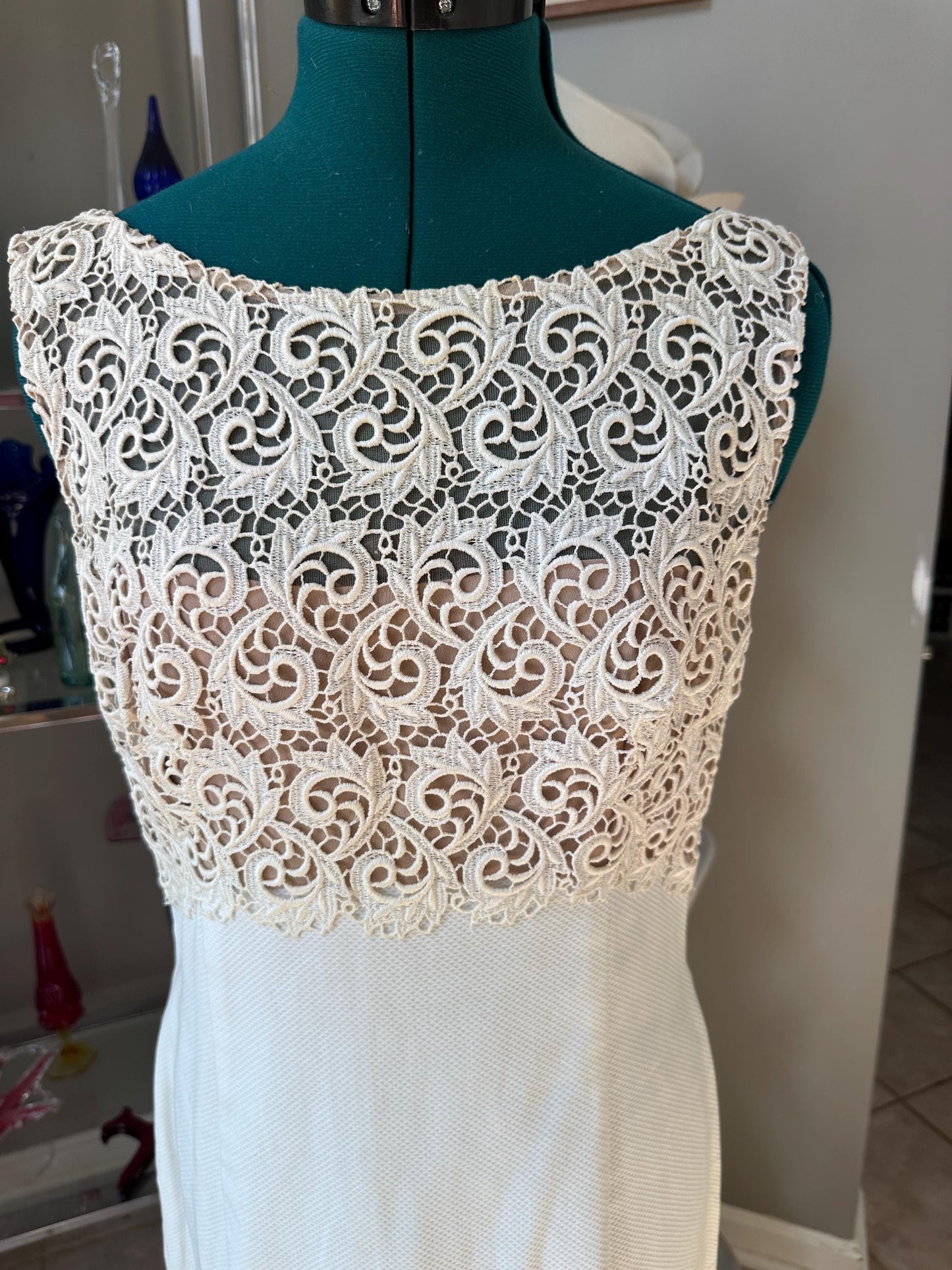 Vintage 1970s Lord & Taylor Fifth Avenue White Lace Empire Waist Gown – Elegant Boho Bridal Maxi Dress