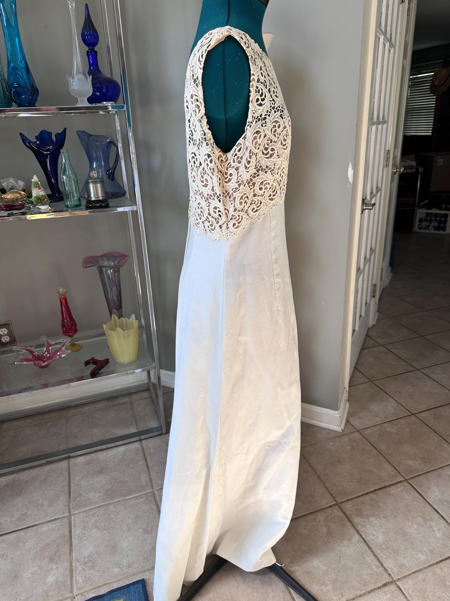 Vintage 1970s Lord & Taylor Fifth Avenue White Lace Empire Waist Gown – Elegant Boho Bridal Maxi Dress