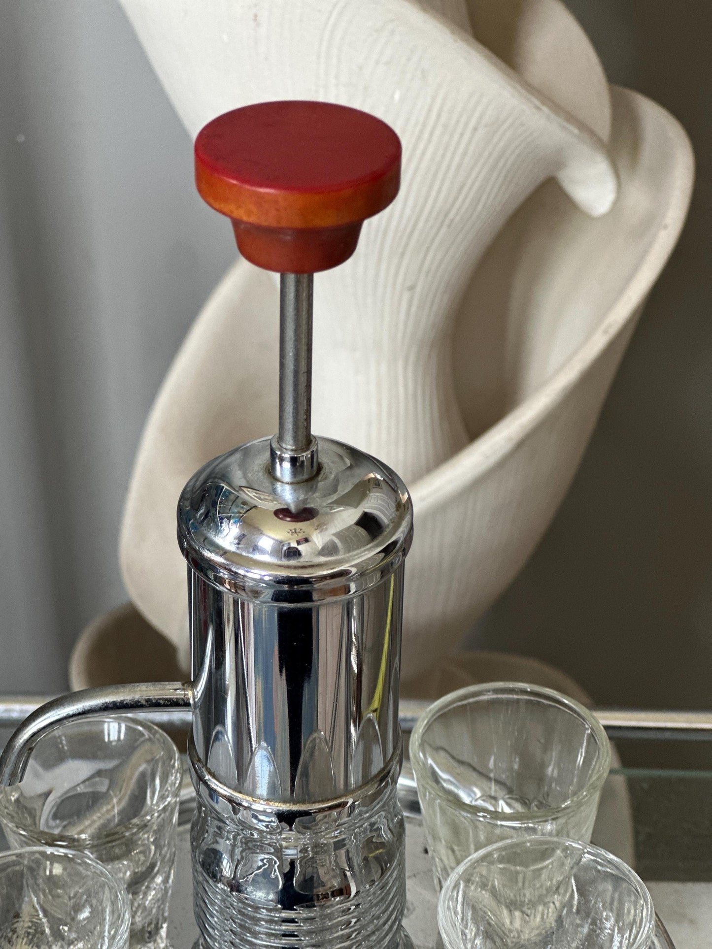 Vintage MCM Park Sherman Style Shot Dispenser Pump Decanter with 7 Glasses Mid Century Barware Set, Bakelite Knob, Chrome Accents