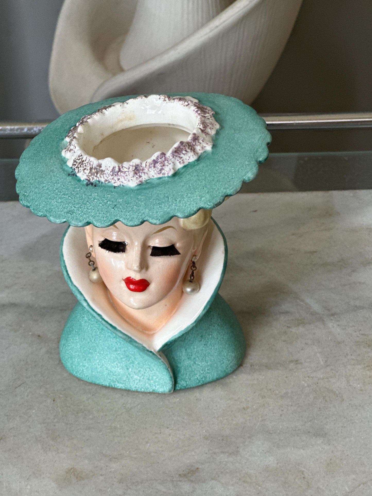 Vintage Napco C3815C Head Vase – 1950s Lady Head Vase with Nylon Brush-Style Lashes, Earrings & Gold Gilt Accents