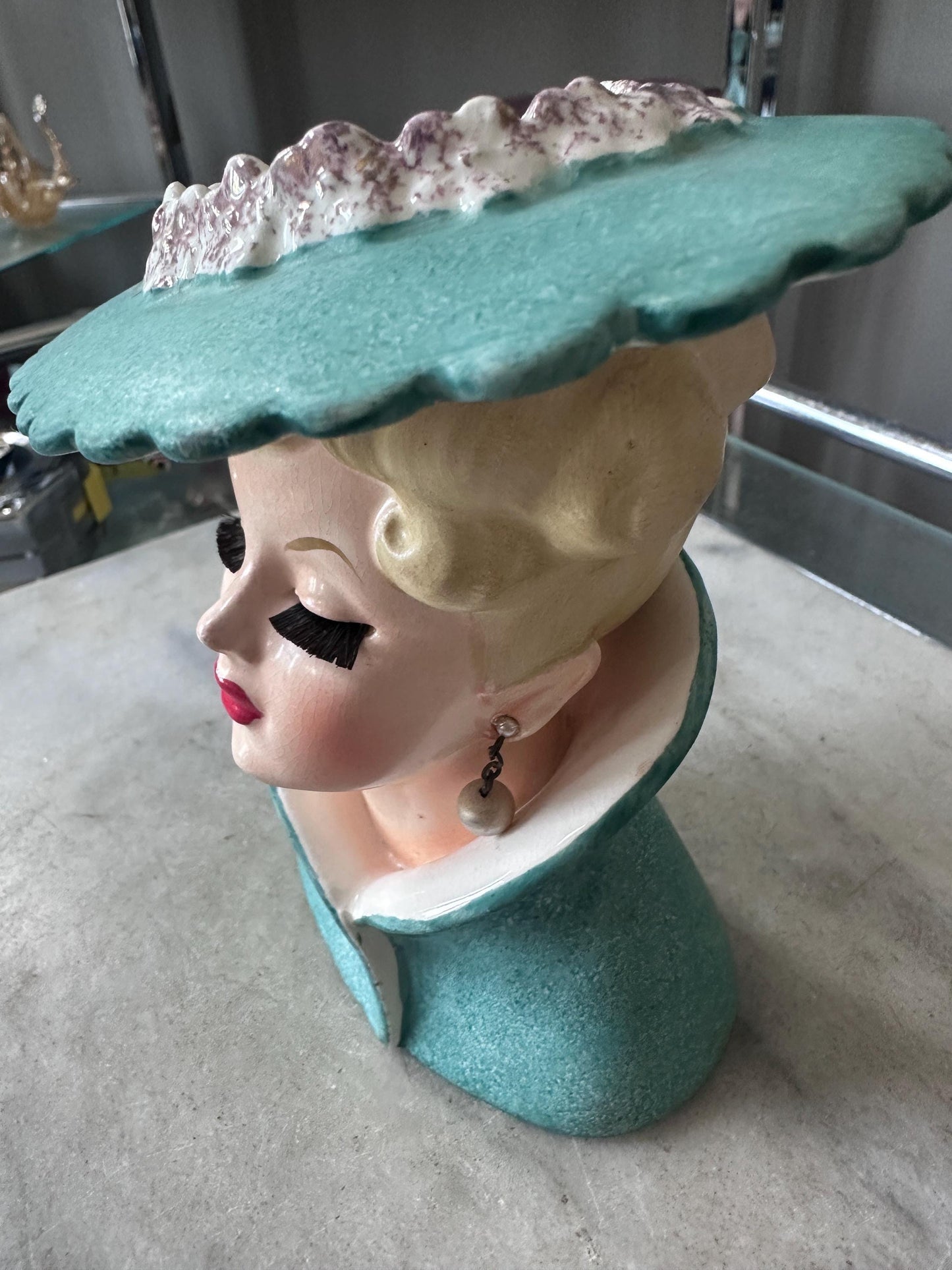 Vintage Napco C3815C Head Vase – 1950s Lady Head Vase with Nylon Brush-Style Lashes, Earrings & Gold Gilt Accents