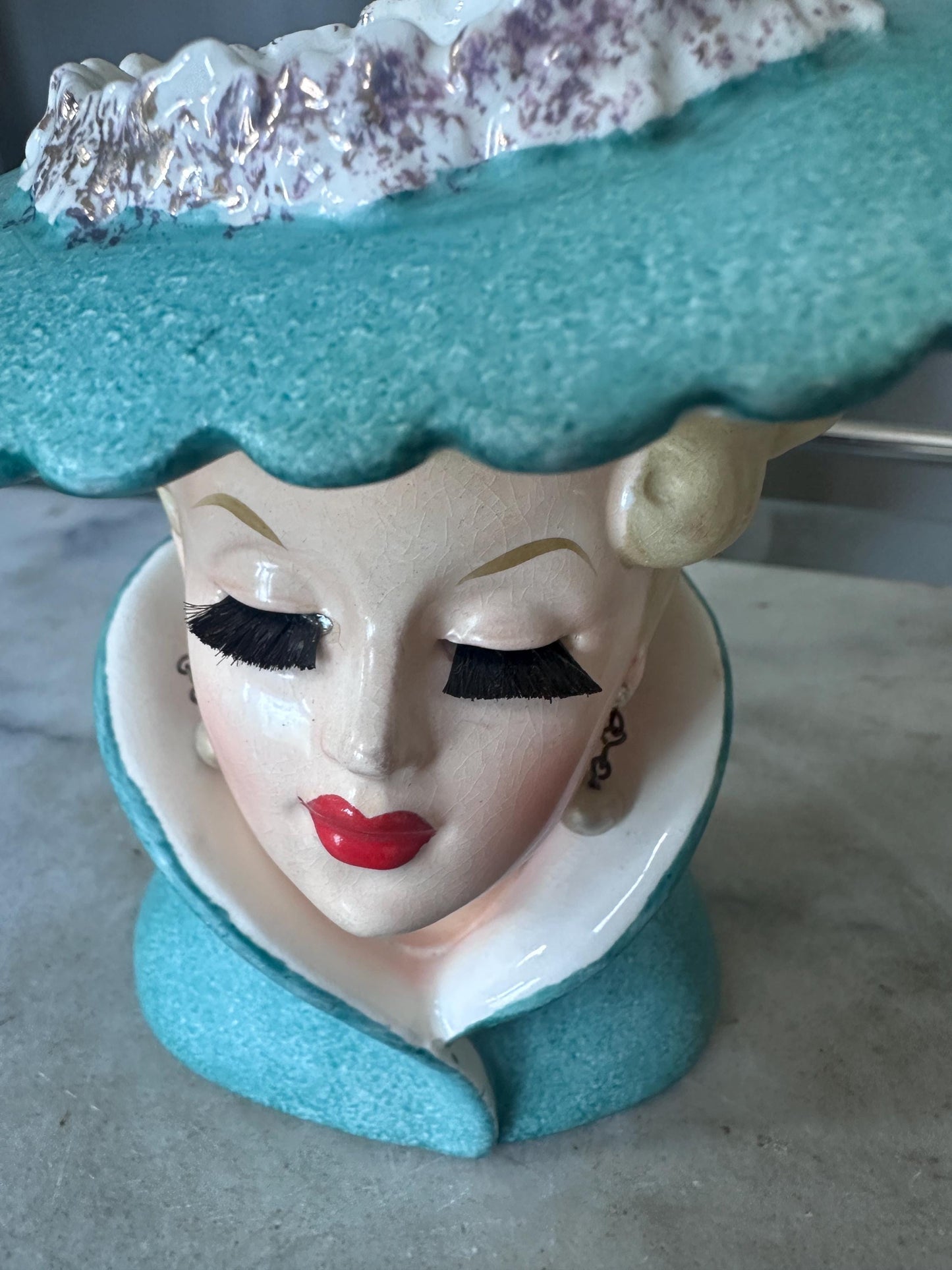 Vintage Napco C3815C Head Vase – 1950s Lady Head Vase with Nylon Brush-Style Lashes, Earrings & Gold Gilt Accents