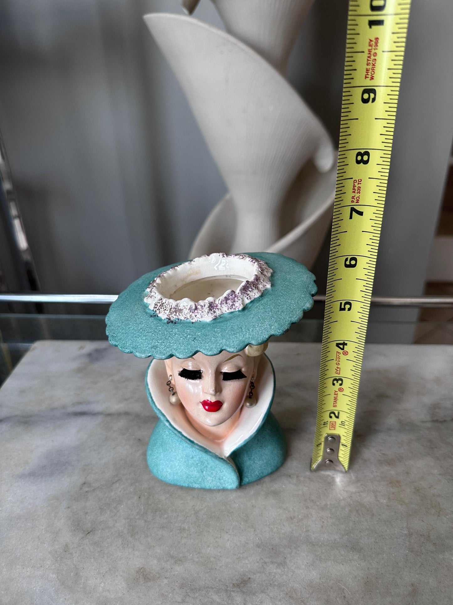 Vintage Napco C3815C Head Vase – 1950s Lady Head Vase with Nylon Brush-Style Lashes, Earrings & Gold Gilt Accents