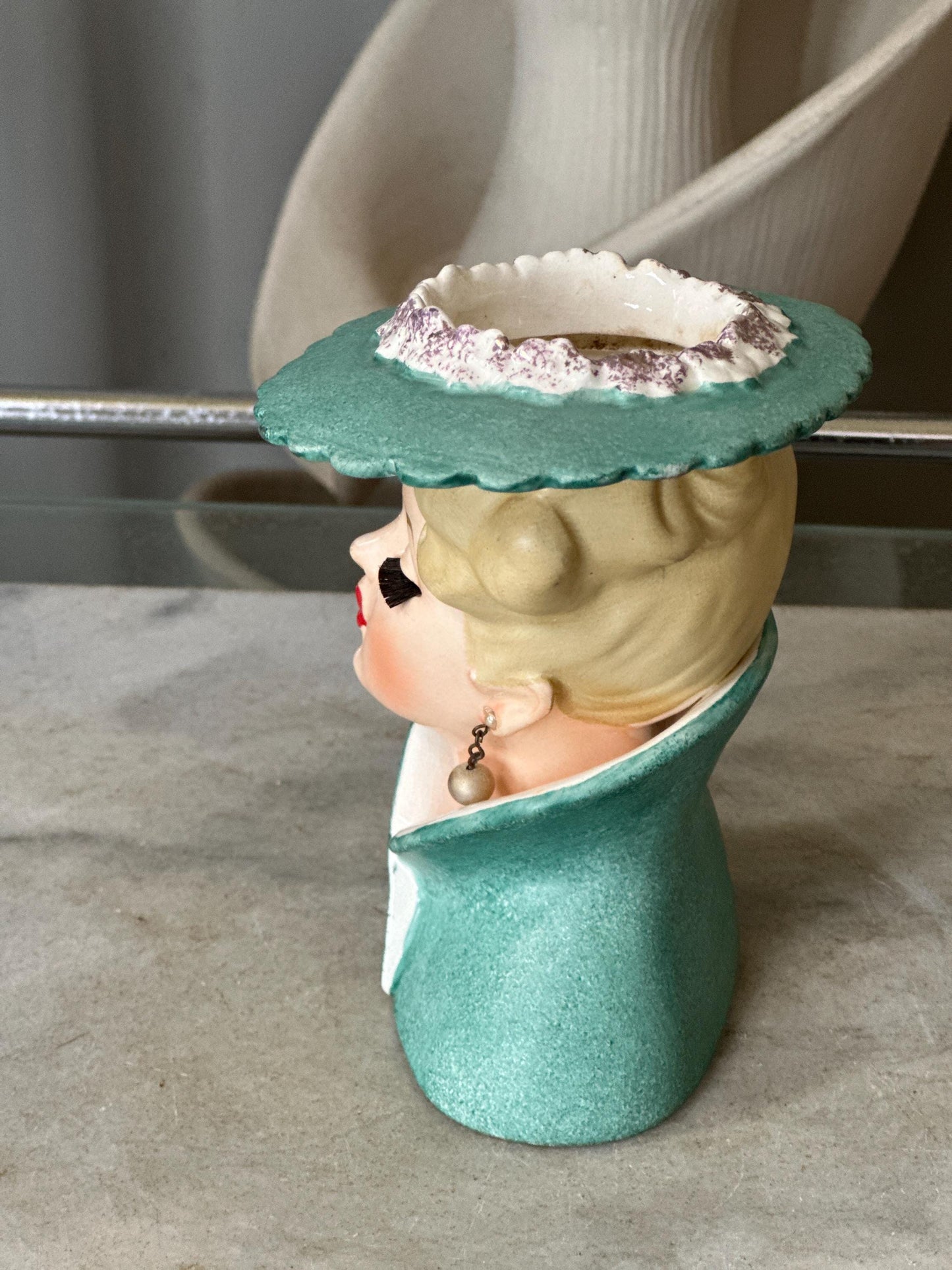 Vintage Napco C3815C Head Vase – 1950s Lady Head Vase with Nylon Brush-Style Lashes, Earrings & Gold Gilt Accents