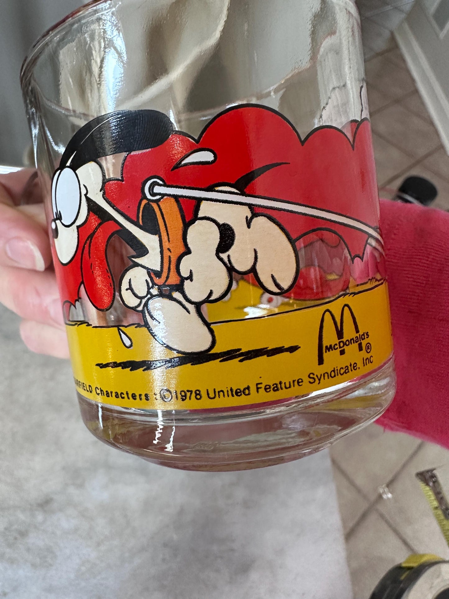 Vintage 1978 Garfield Glass Mugs Set of 5 Hazel-Atlas Coffee Cups Retro Cartoon Collectible