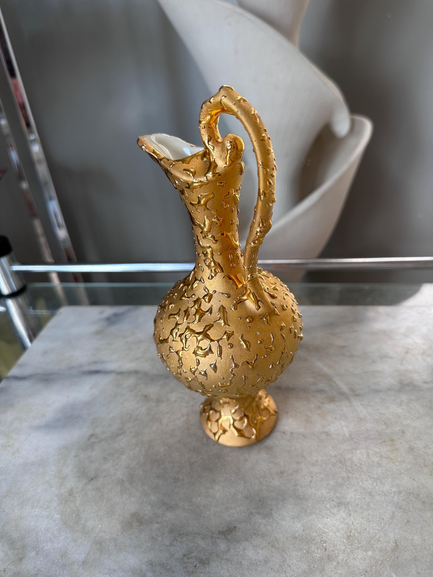 Vintage Weeping Bright Gold Bud Vase Ewer Pitcher 22K Gold Hollywood Regency MCM Textured Gold Ceramic Vase 8.5 Inch