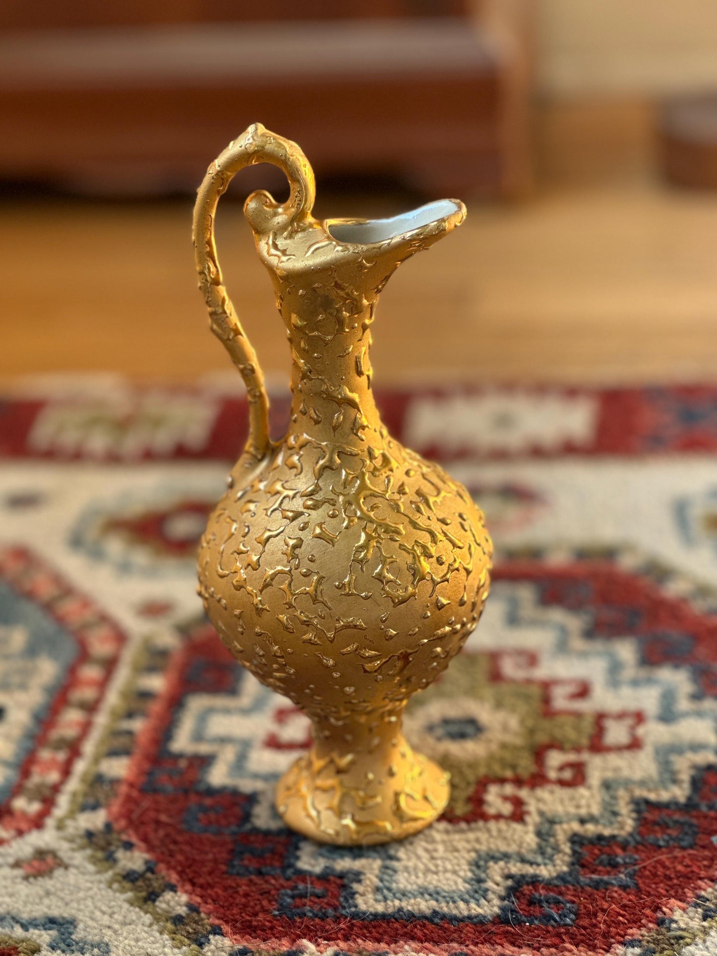 Vintage Weeping Bright Gold Bud Vase Ewer Pitcher 22K Gold Hollywood Regency MCM Textured Gold Ceramic Vase 8.5 Inch