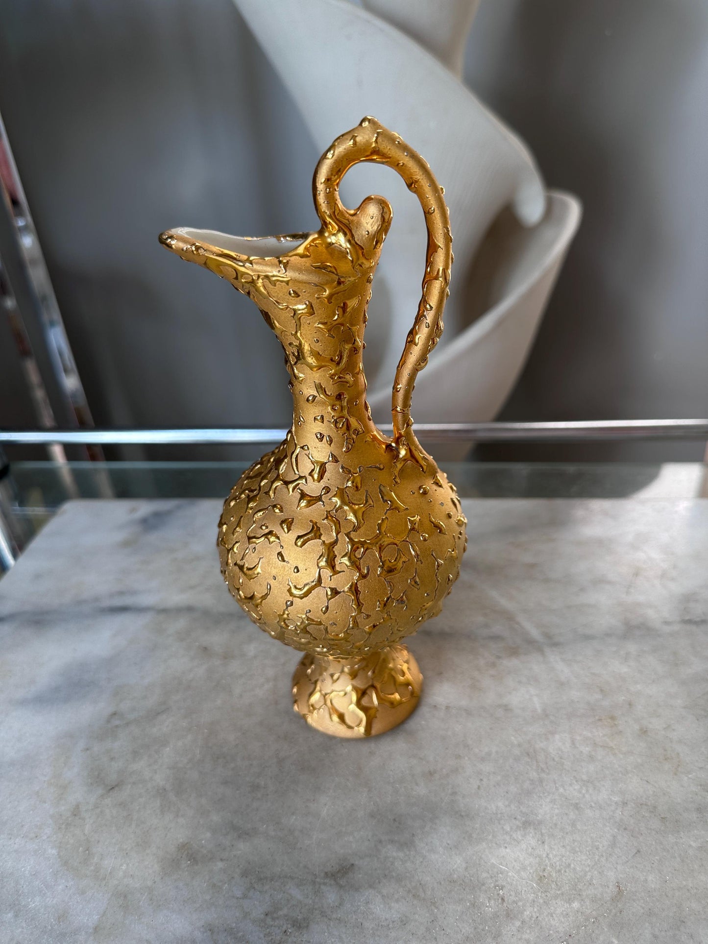 Vintage Weeping Bright Gold Bud Vase Ewer Pitcher 22K Gold Hollywood Regency MCM Textured Gold Ceramic Vase 8.5 Inch