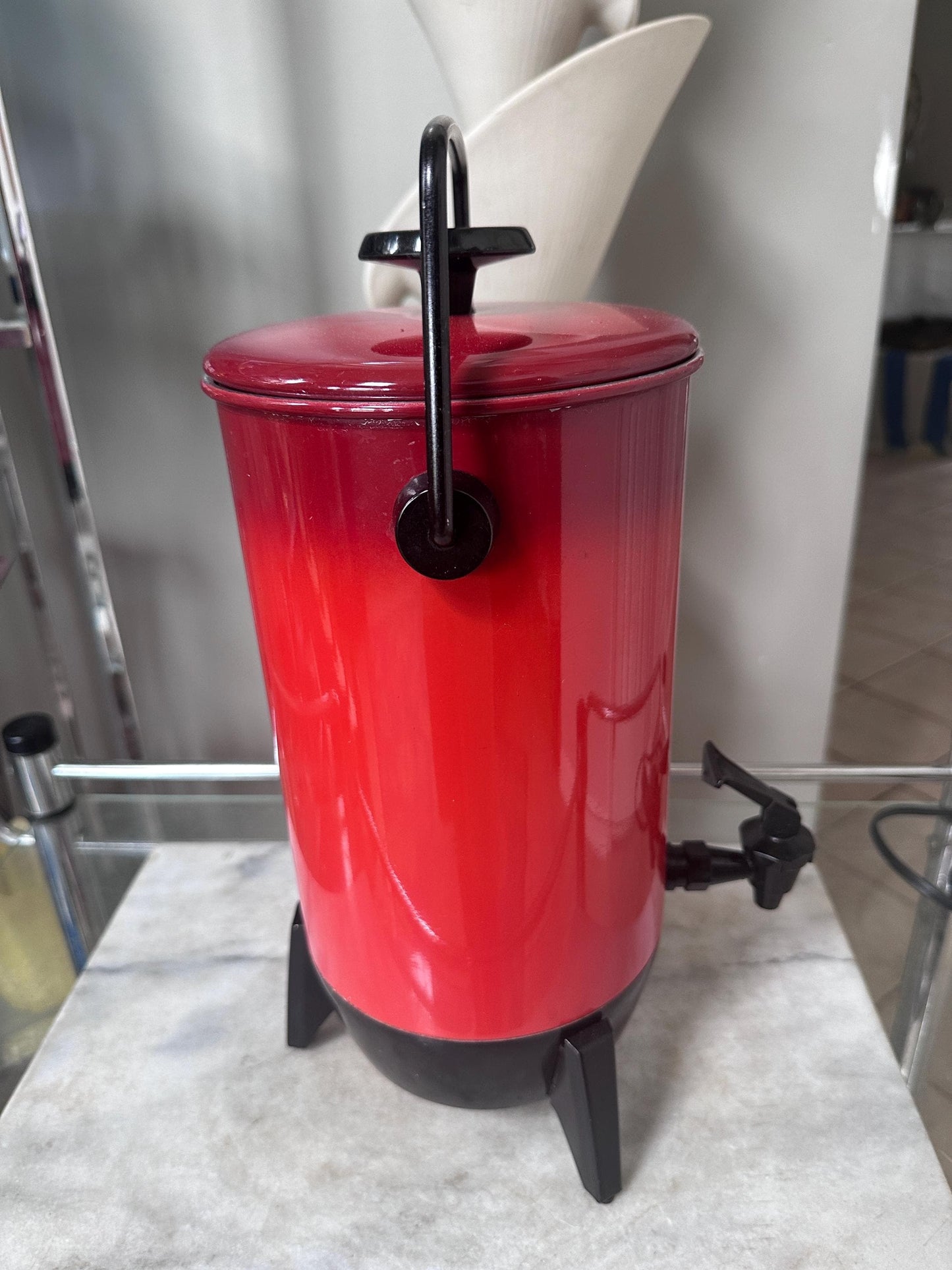 Vintage Mirro-Matic Electric Percolator – 22 Cup Red & Black Coffee Maker | Mid Century Modern Party Perk | Retro Entertaining
