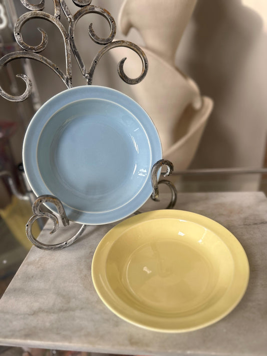 Vintage Lu-Ray Pastel Bowls Set of 2 | Mid Century Dinnerware | Yellow, Blue | 7.75” | 1048